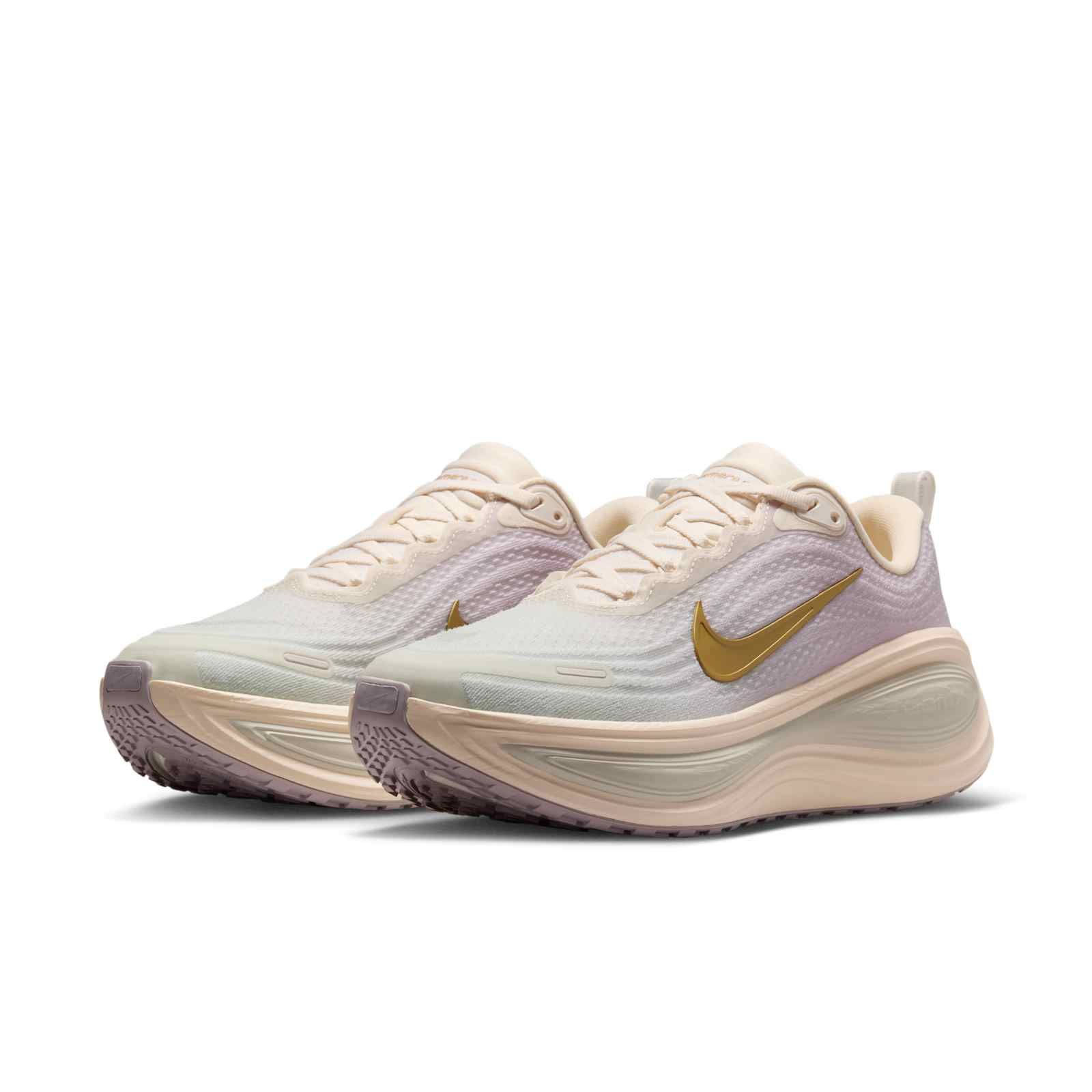 Nike Vomero Plus Bleached Lilac Spruce Aura IW1233-102 front