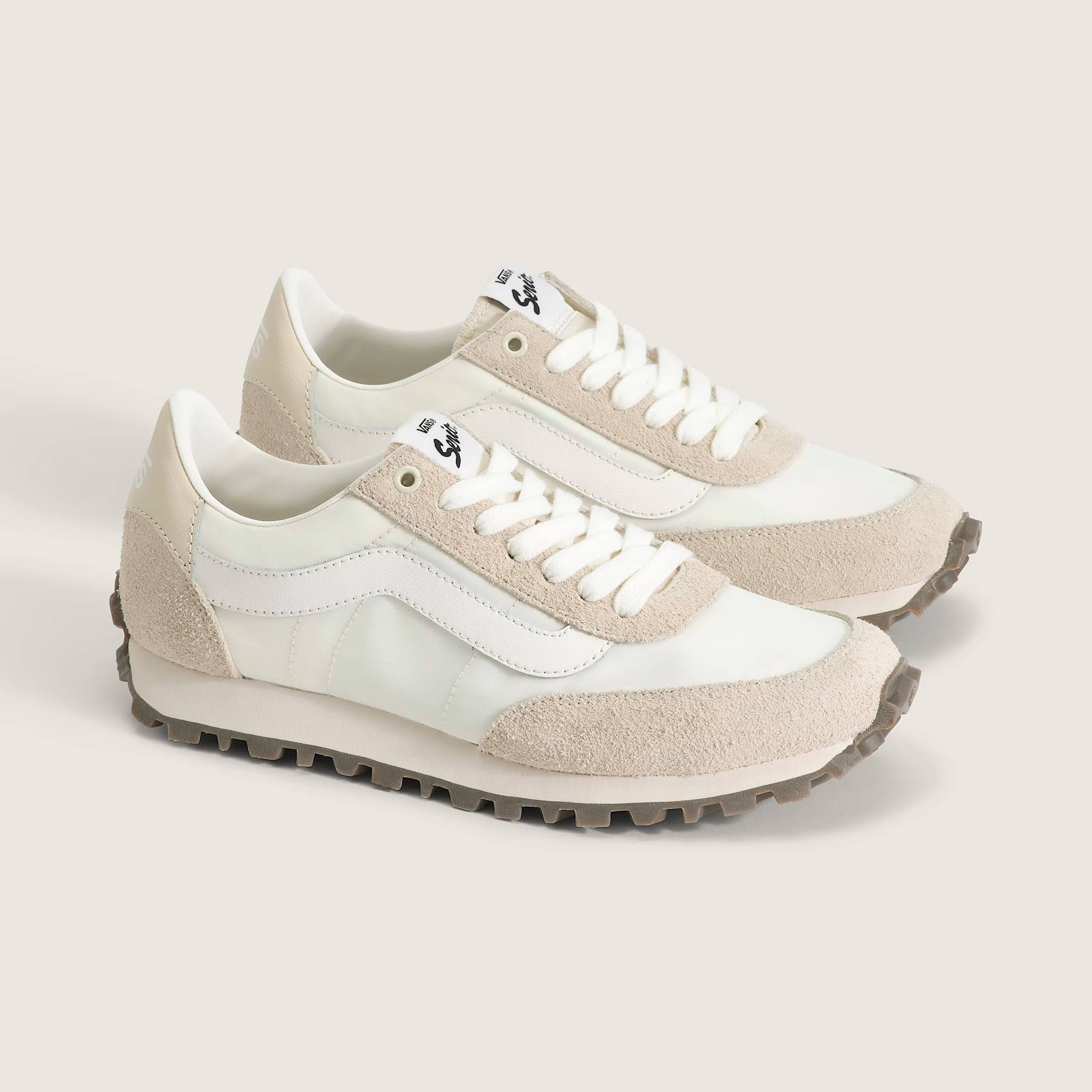 Vans Style 152 Premium White Beige VN0010VECCZ front
