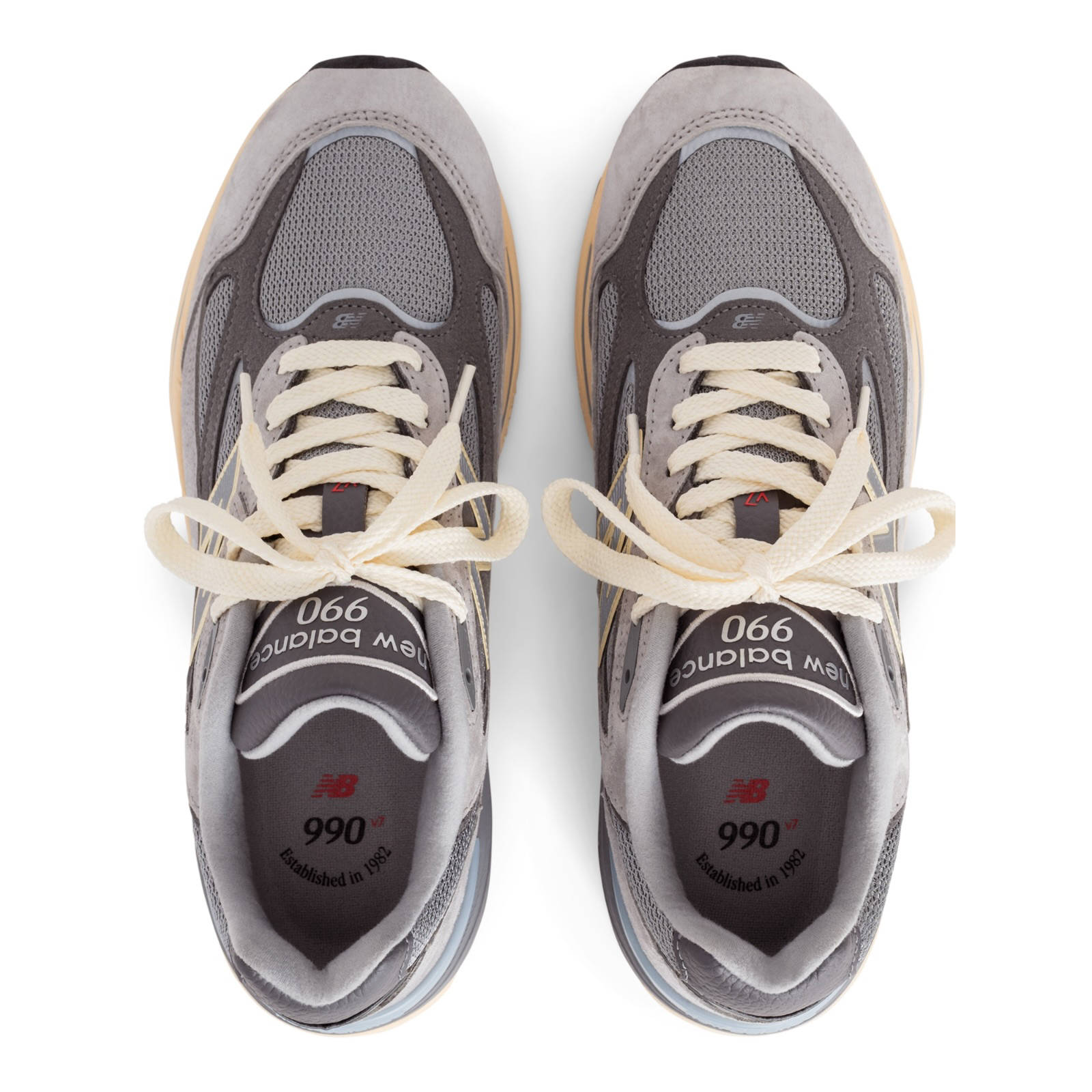 New Balance 990v7 Grey TBC top