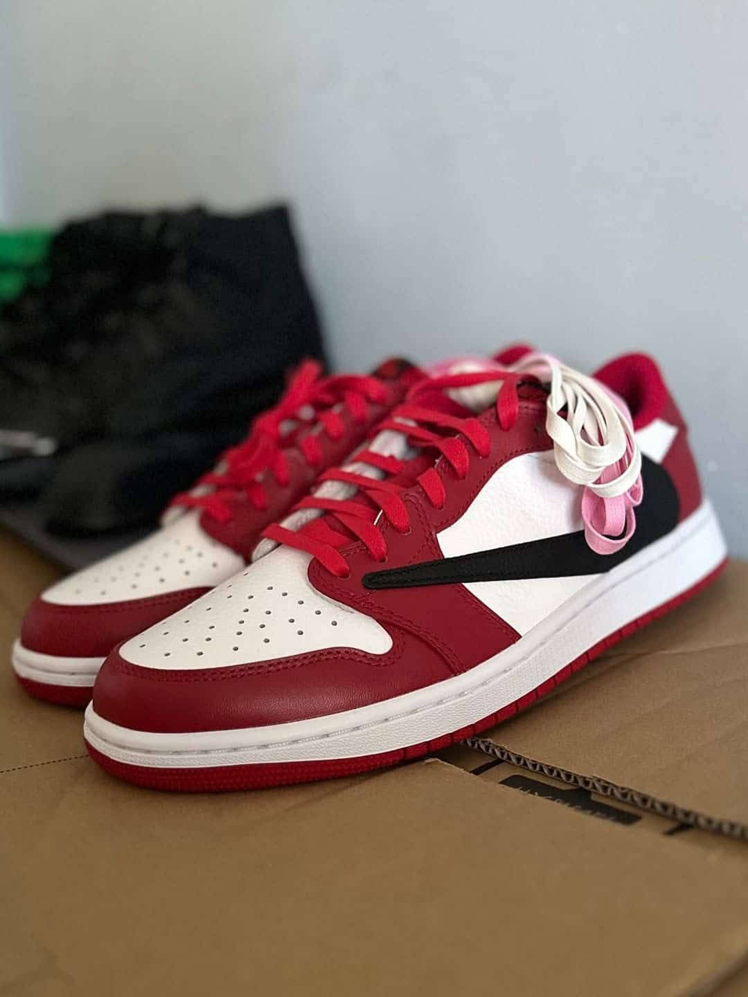 Travis Scott x Air Jordan 1 Low Chicago front
