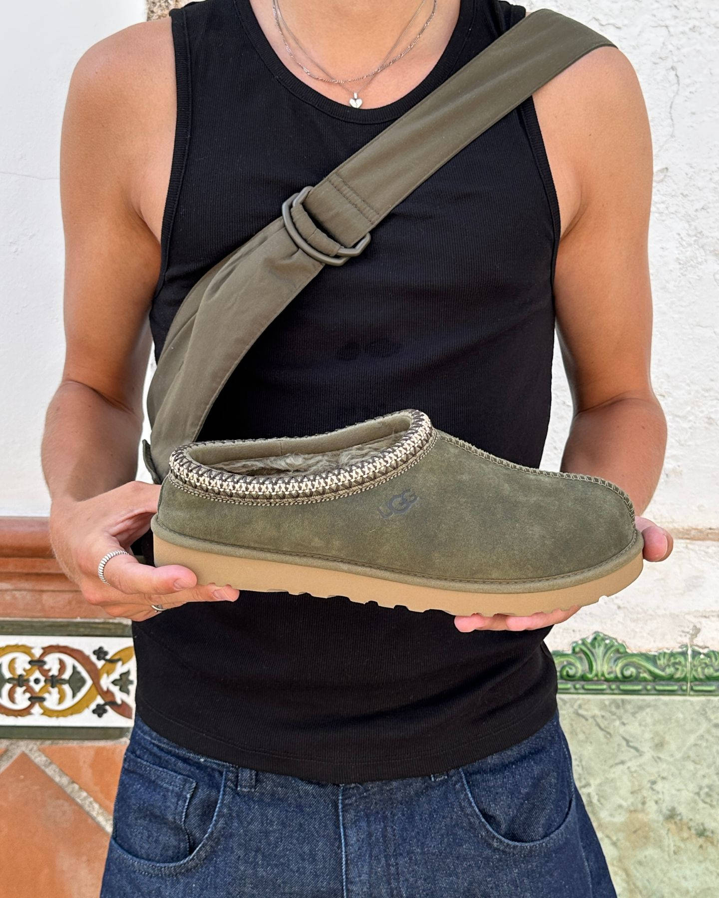 UGG Tasman Baxter Olive In Hand