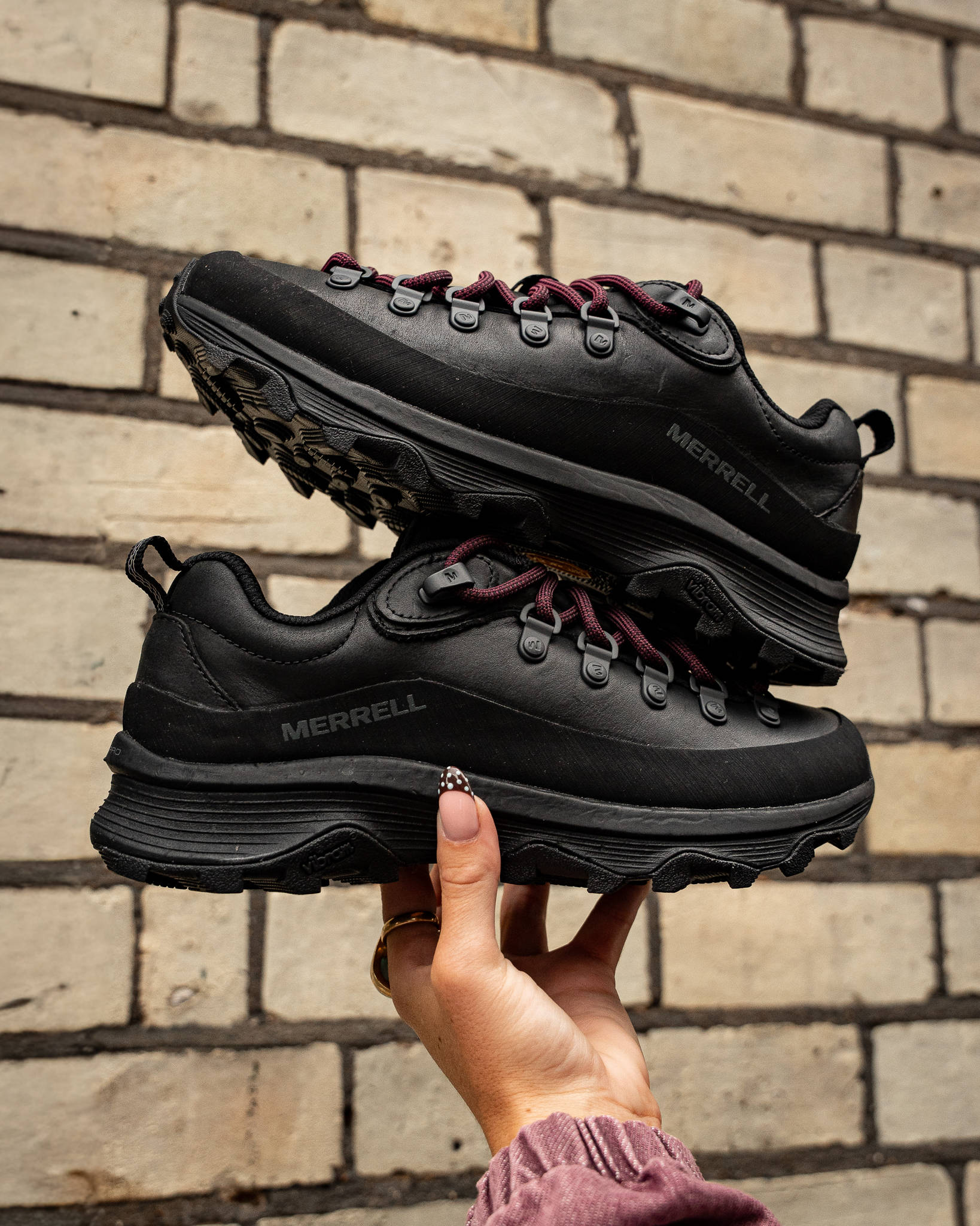 Ontario Speed Leather Lace SE Black in hand