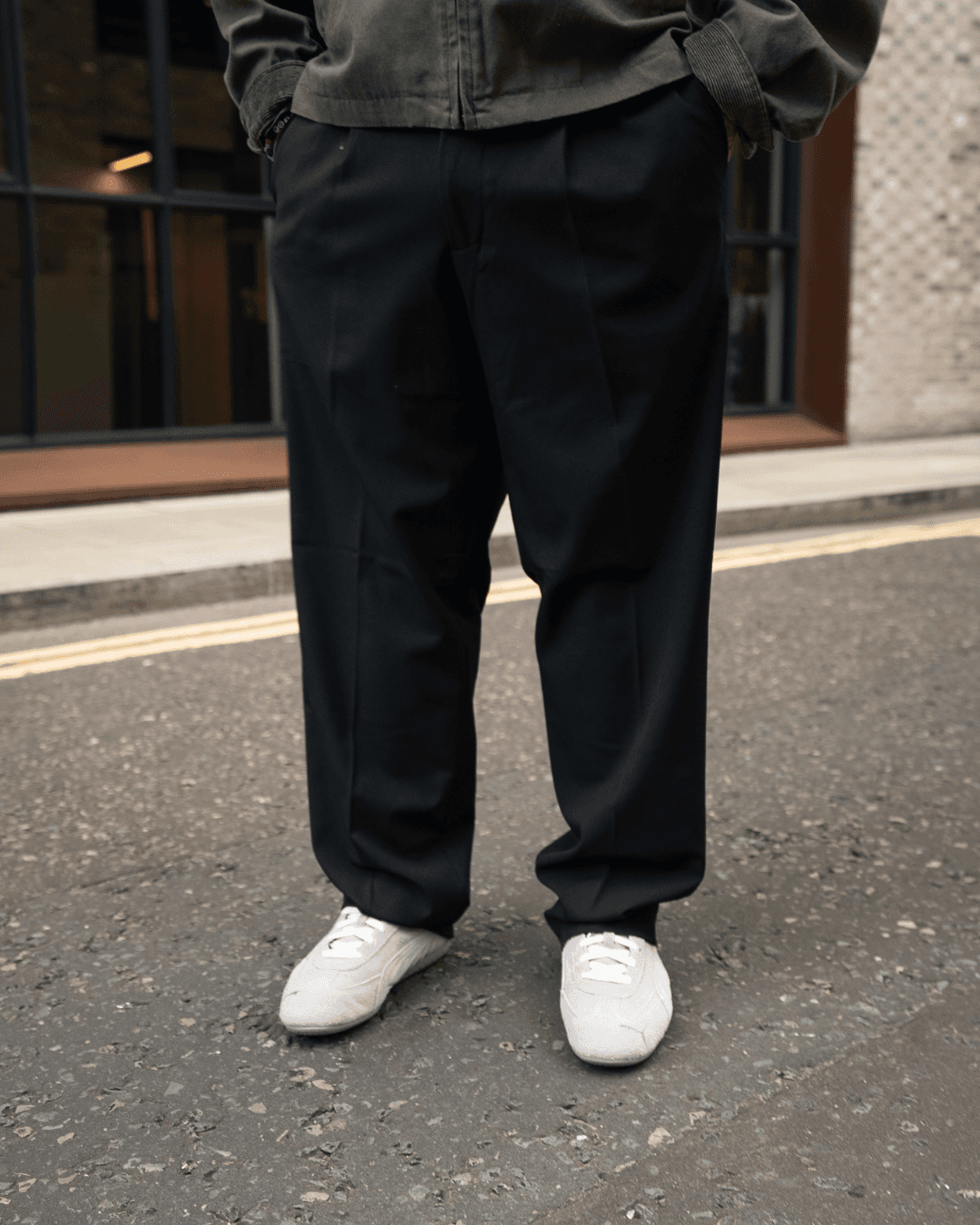 Pleated Wide Trousers Black | Outfit