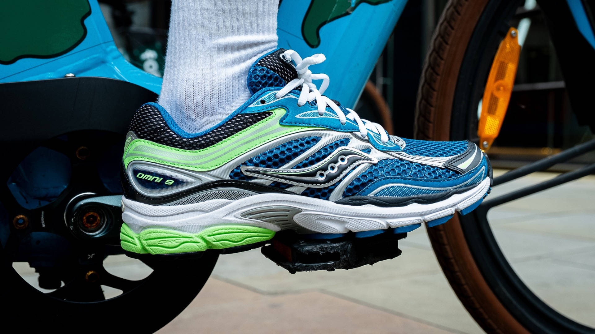 The Saucony ProGrid Omni 9 Is Back and Better Than Ever