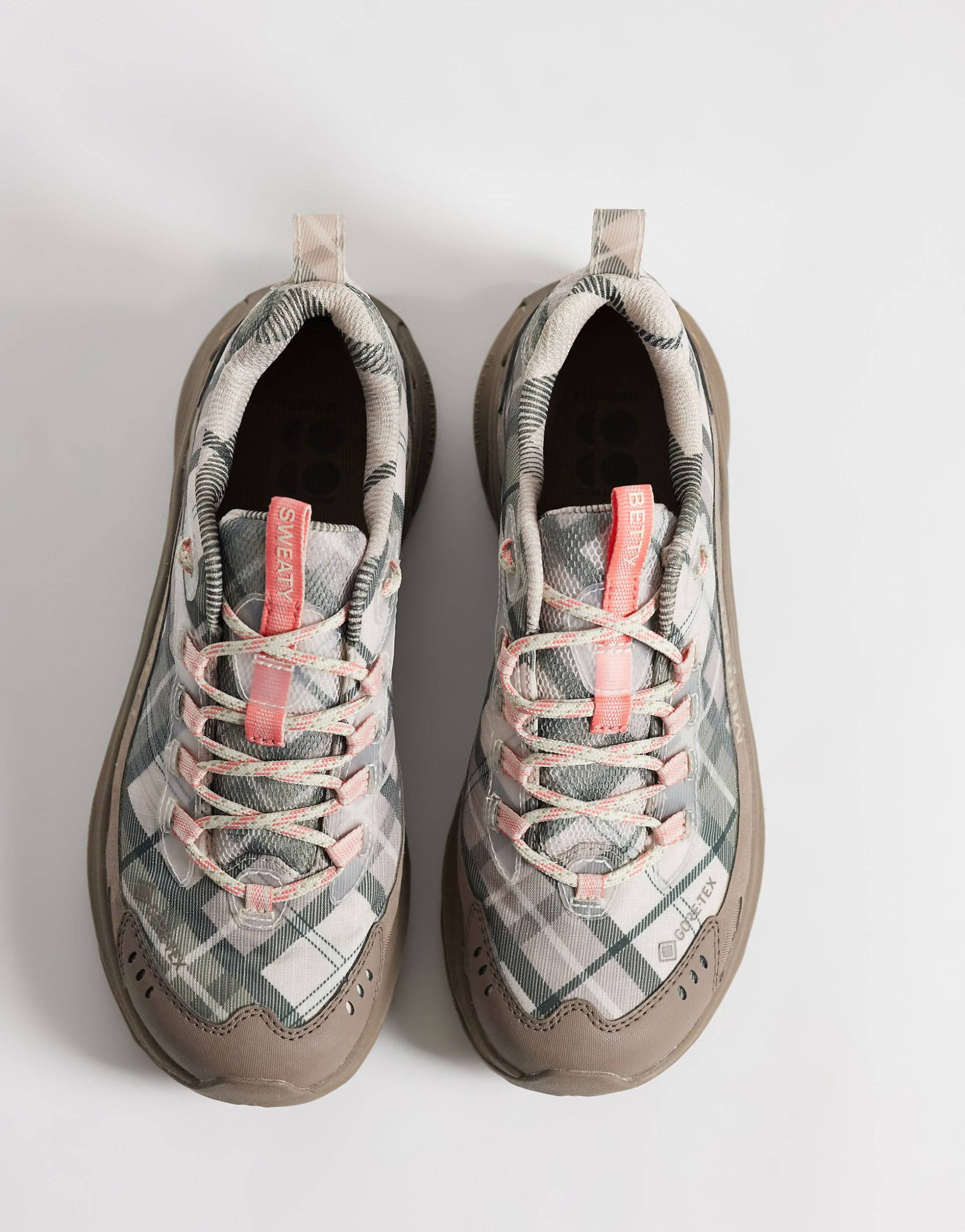 Sweaty Betty x Merrell Moab Speed 2 GORE TEX Sand middle