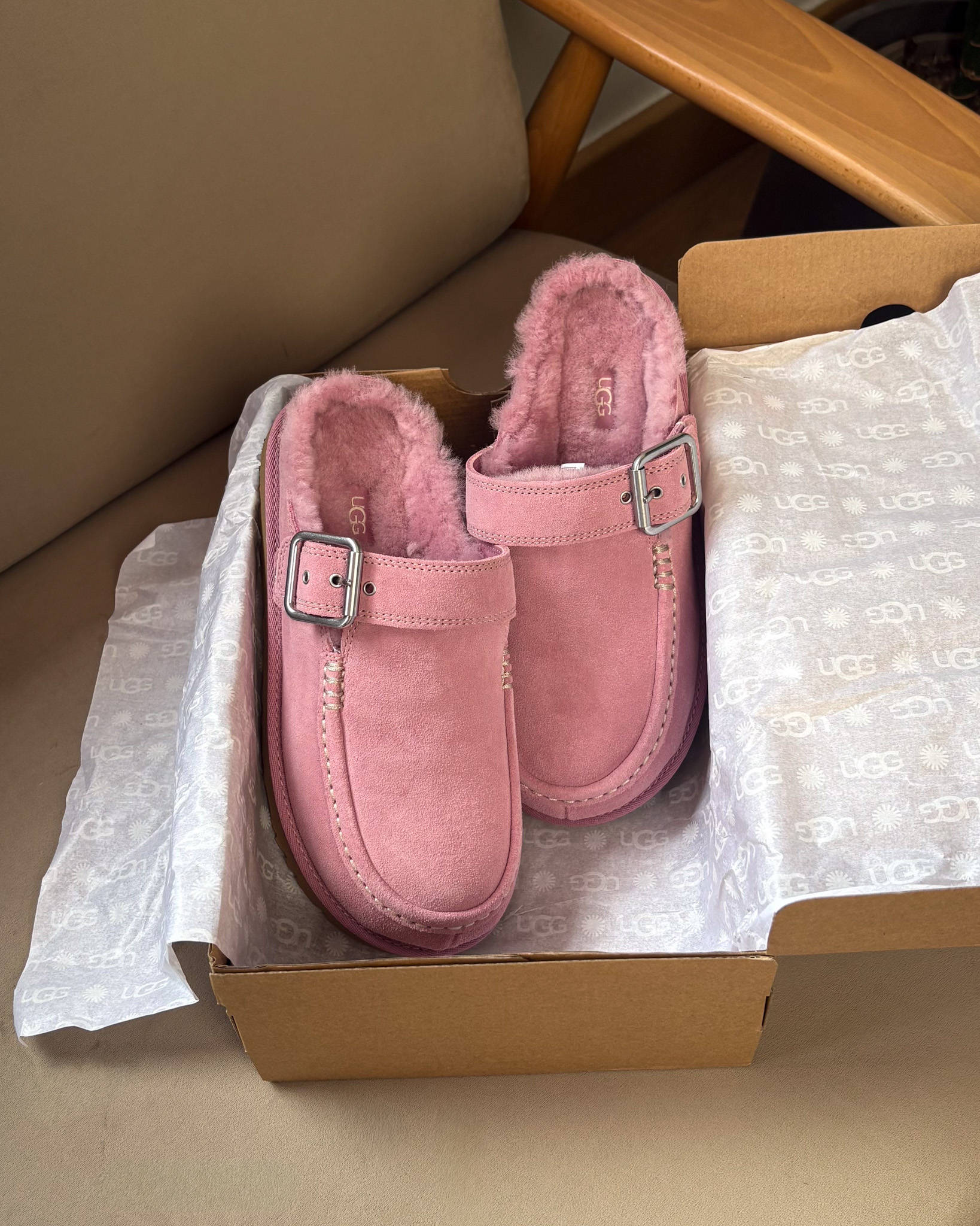 UGG Goldenstar Evelina Clog Pink