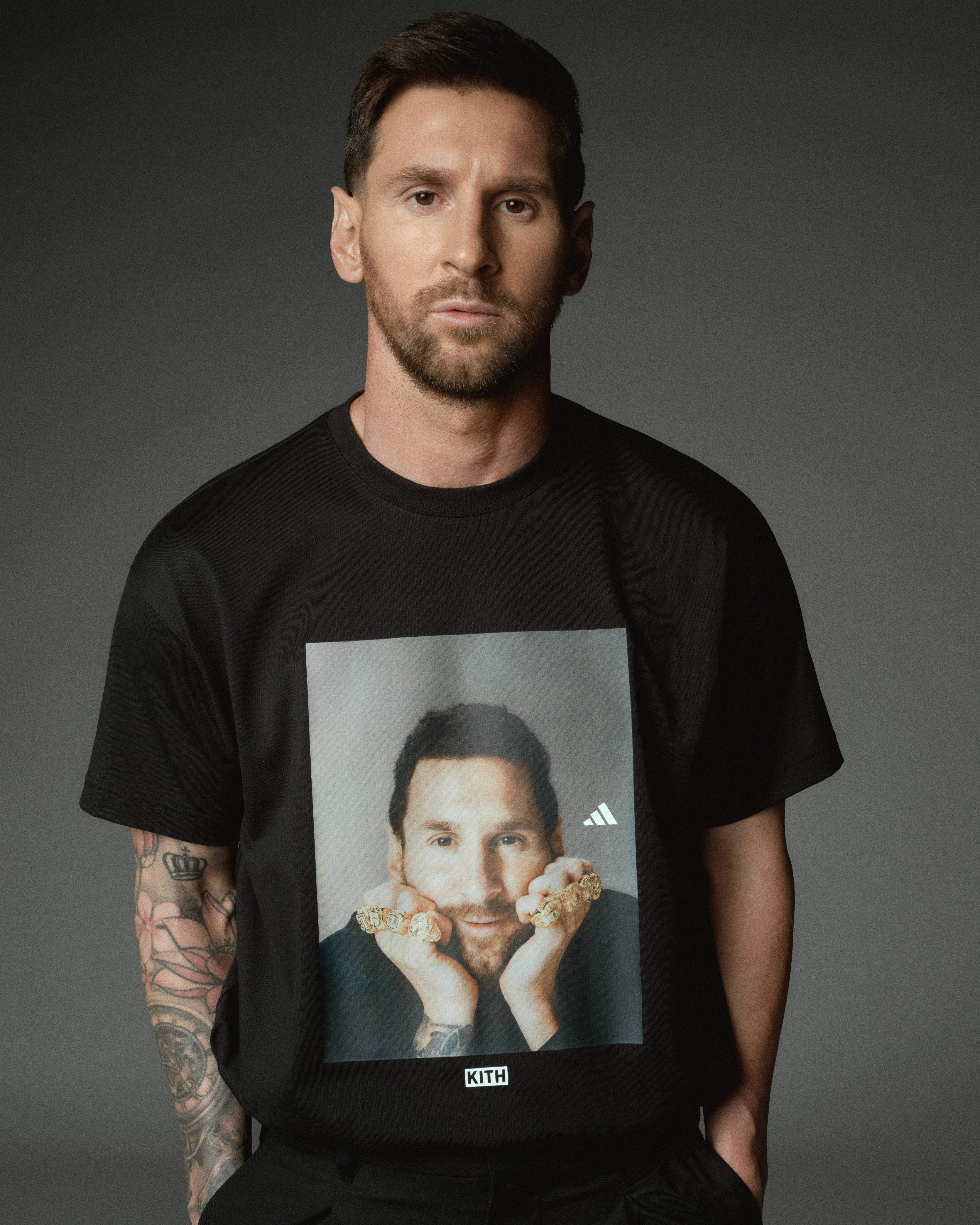 adidas©