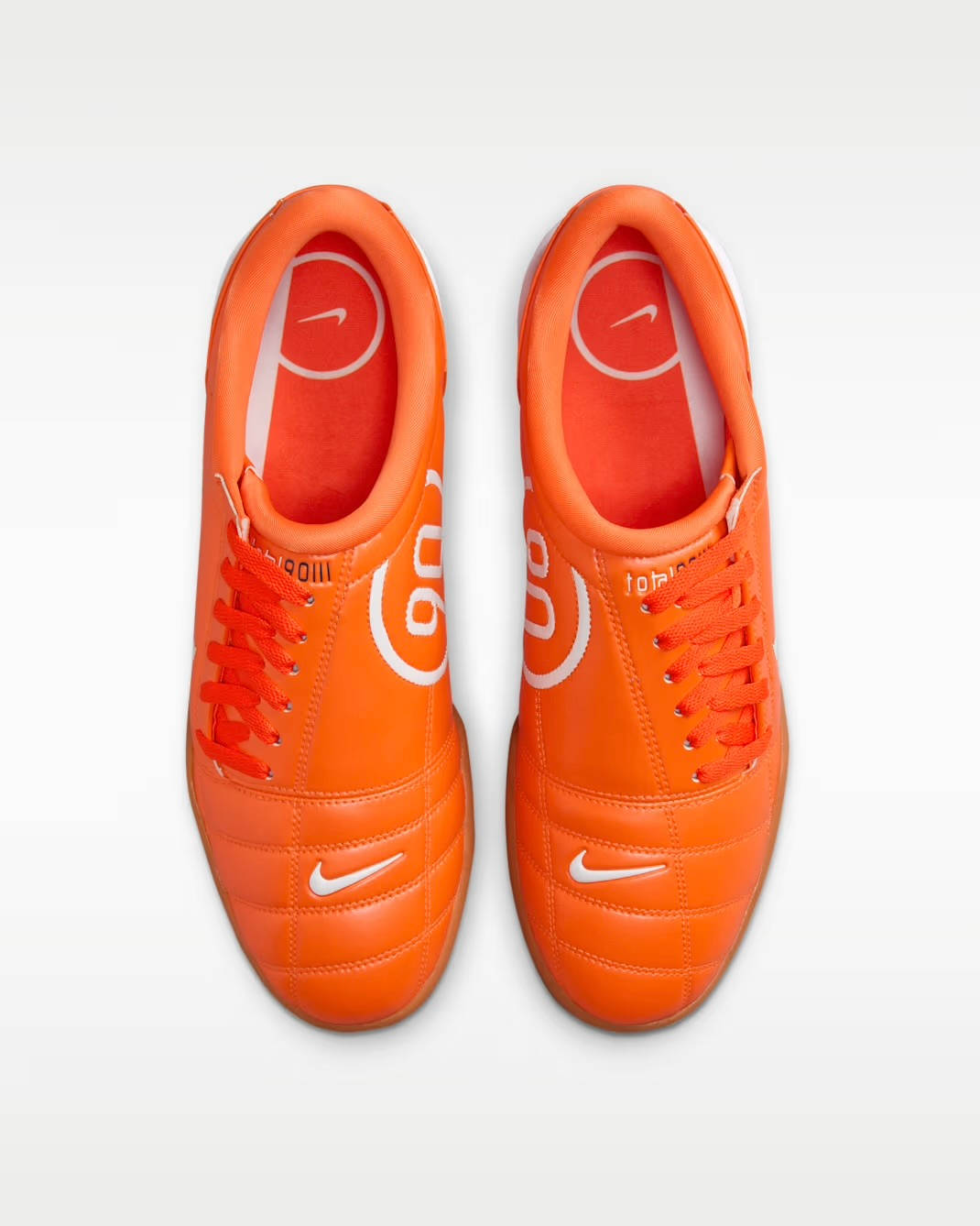 Nike©