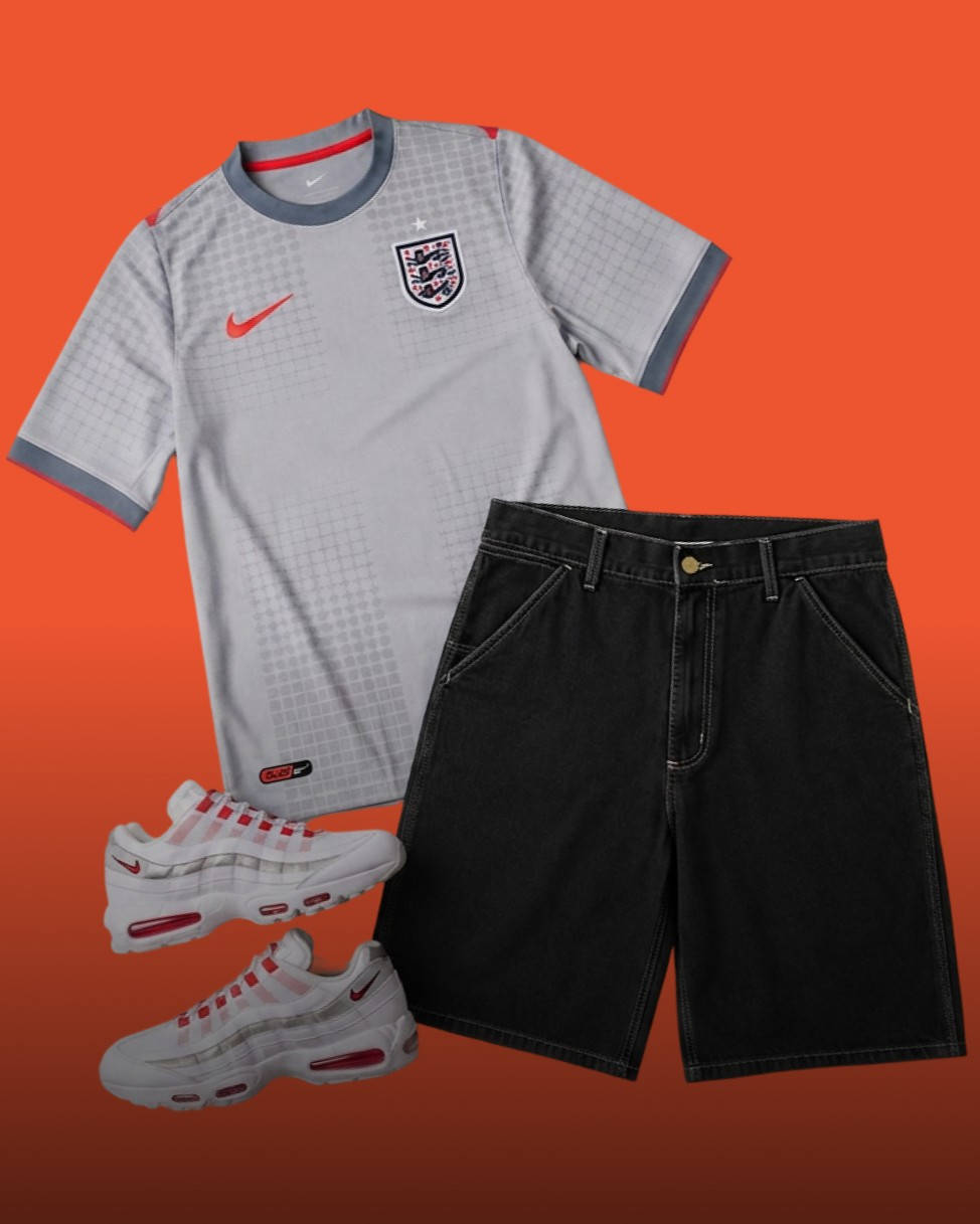 10 football outfits listicle 4x5