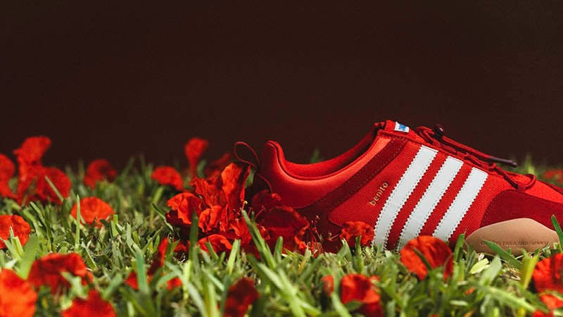adidas©