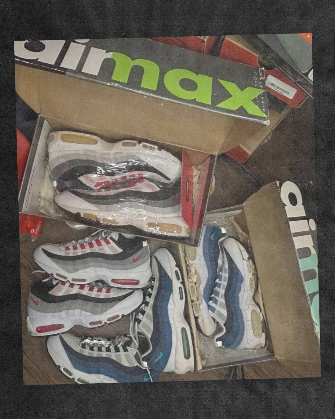 original pairs of the air max 95 comet red and slate blue with og boxes