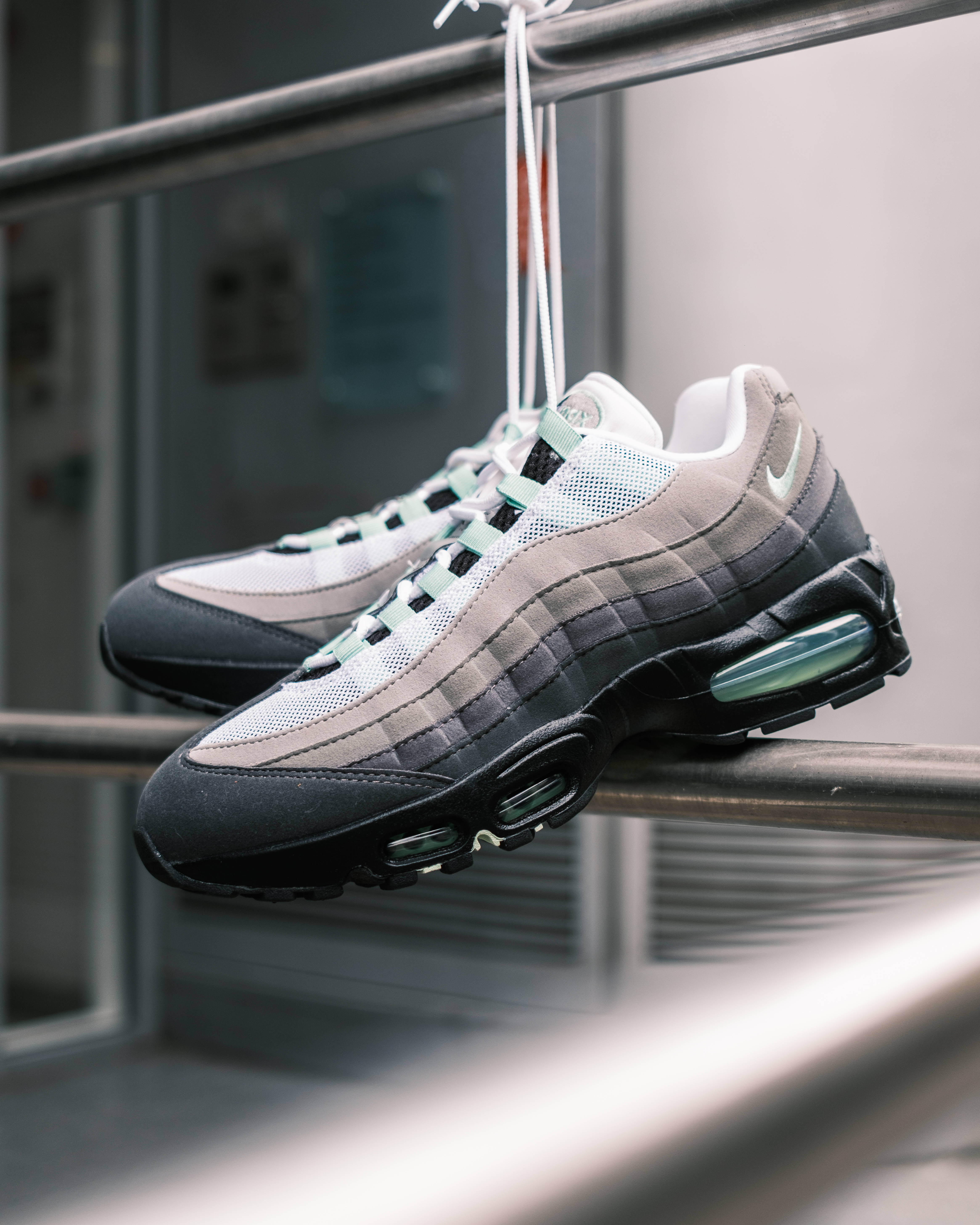 air max 95 fresh mints 2026 hanging pair