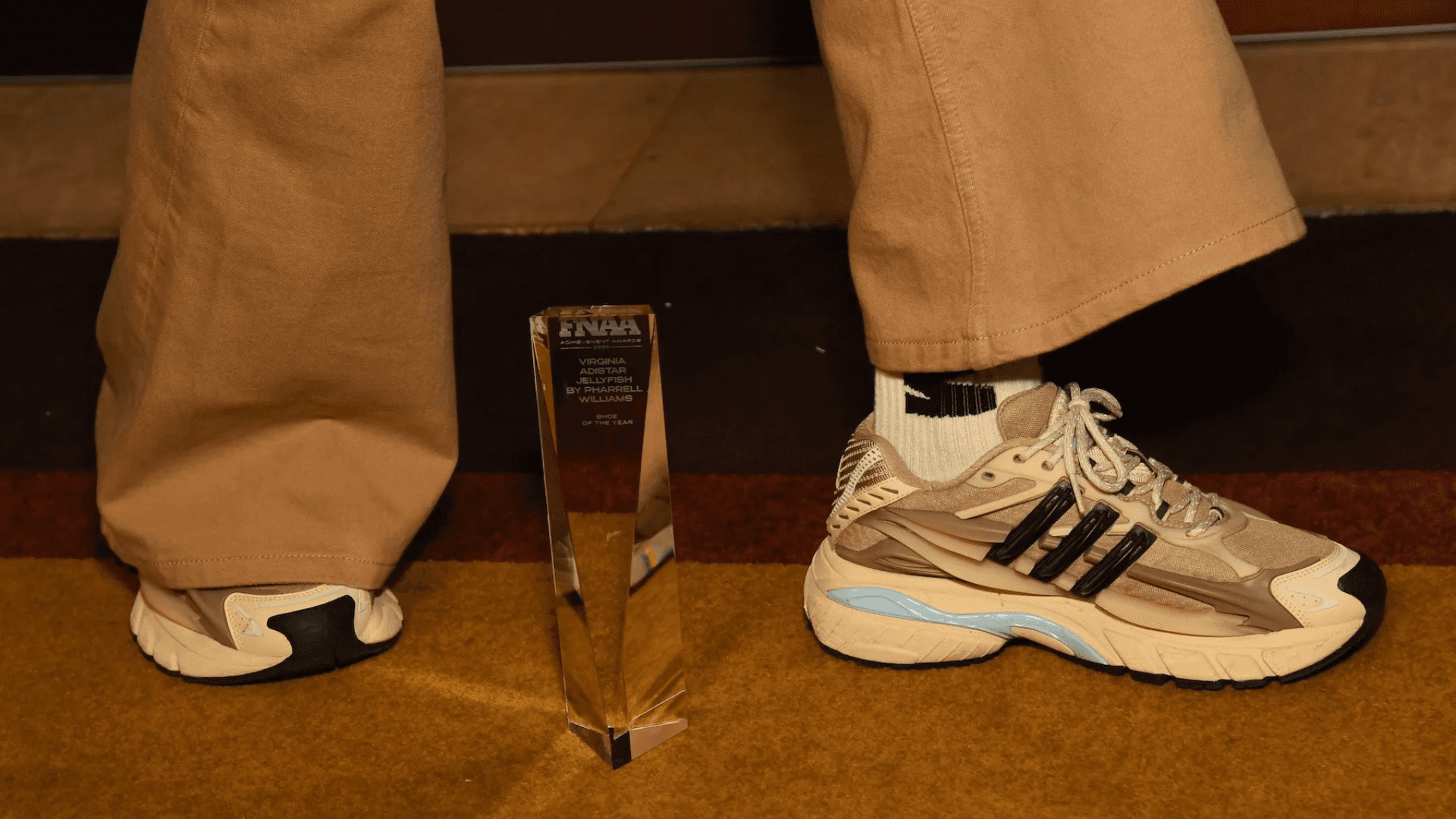 Pharrell x adidas Adistar Jellyfish Crystal Sand