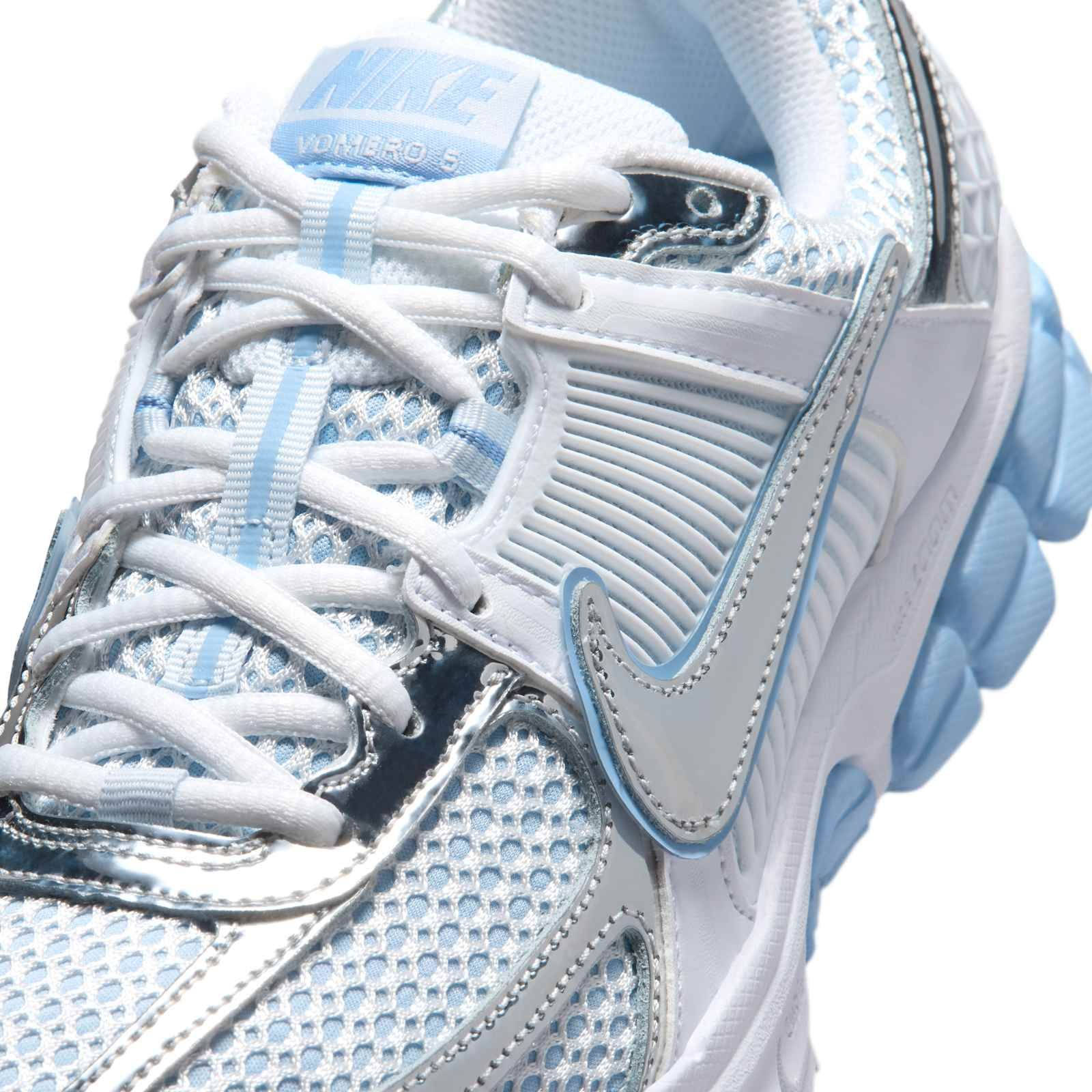 Nike Zoom Vomero 5 Aluminium Football Grey IV4311 100 side
