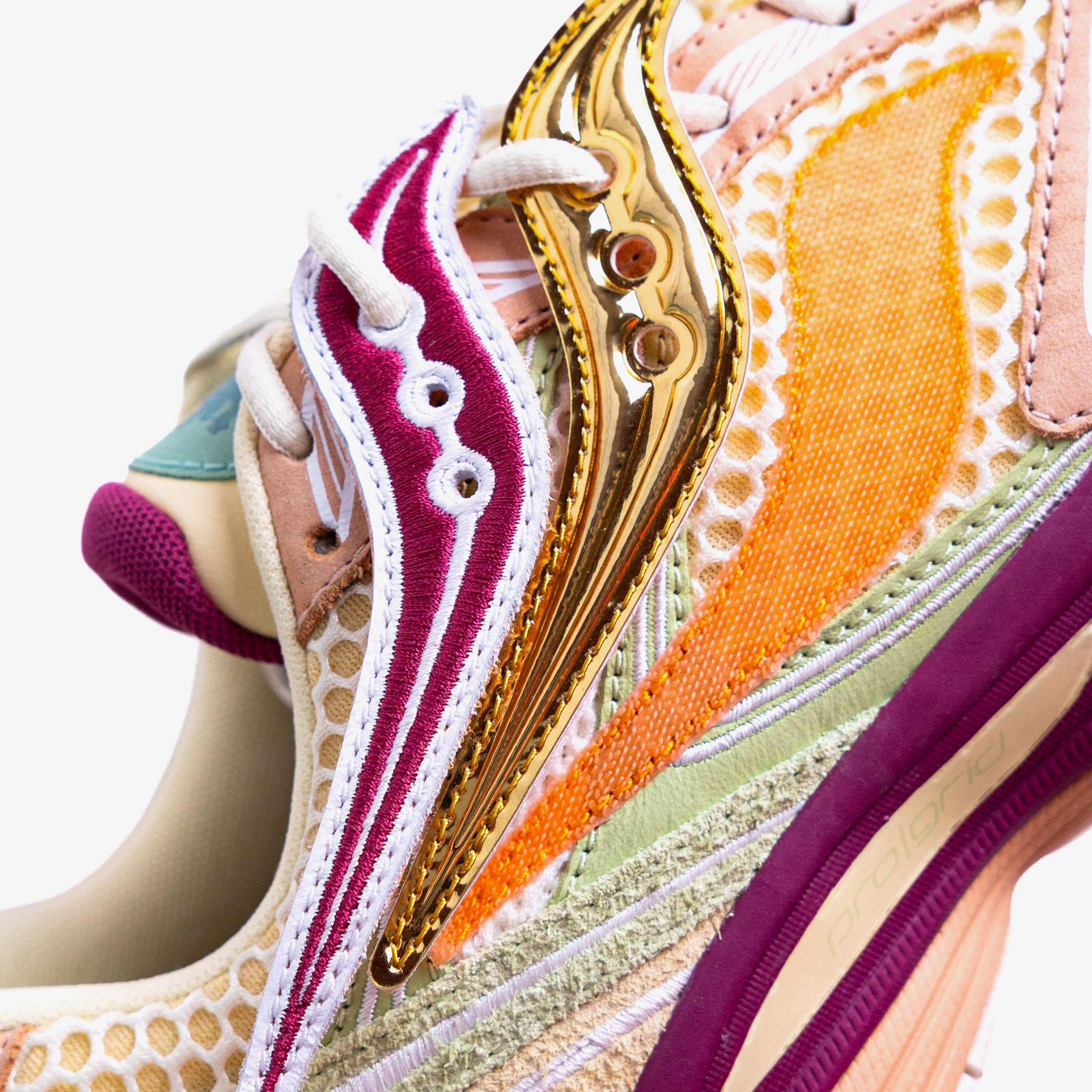 Stan Birch x Saucony ProGrid Guide 7 Stand Out S71070 2 branding