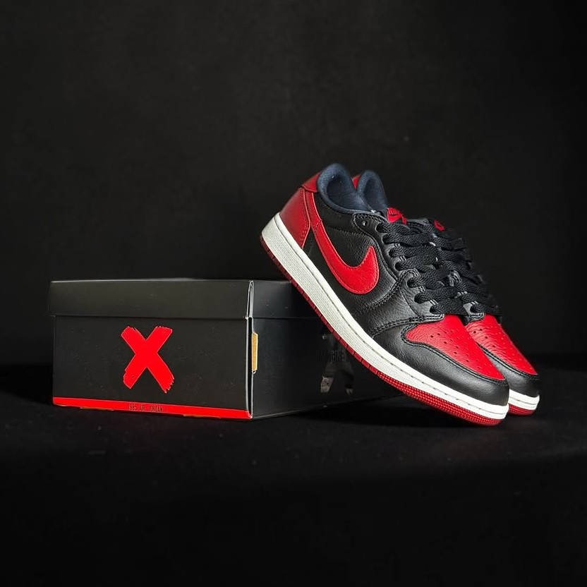 Air Jordan 1 Low OG Banned