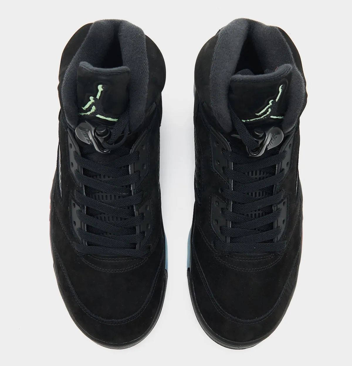 Air Jordan 5 Retro Halloween HQ7978 001 middle