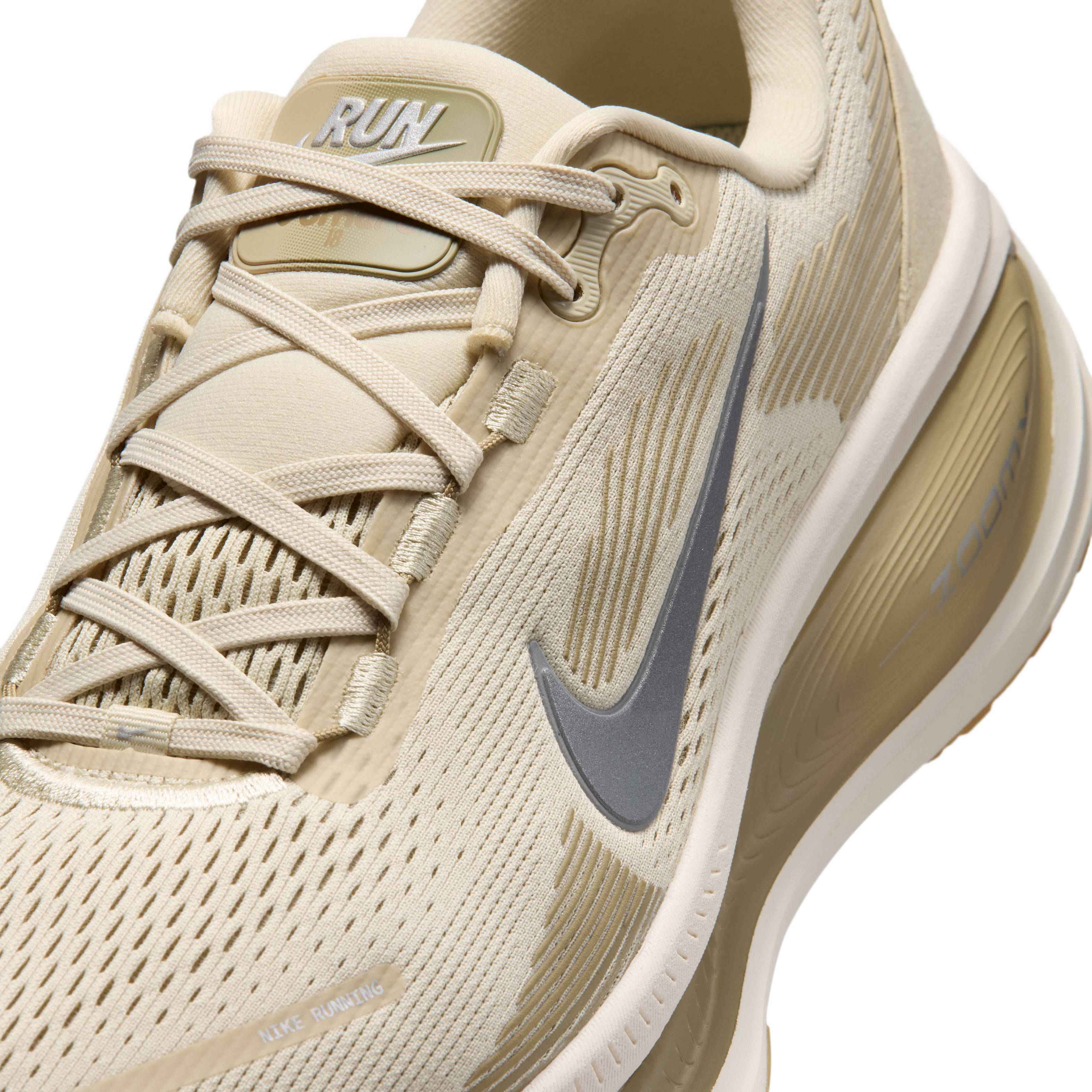 Nike Vomero 18 Light Khaki IM8333 200 side