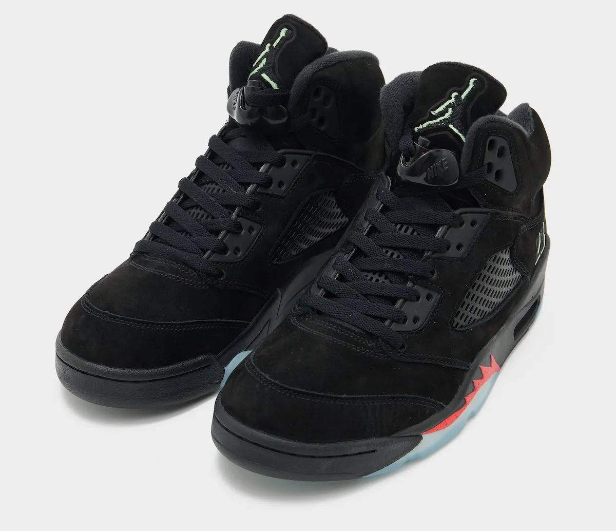 Air Jordan 5 Retro Halloween HQ7978 001 front