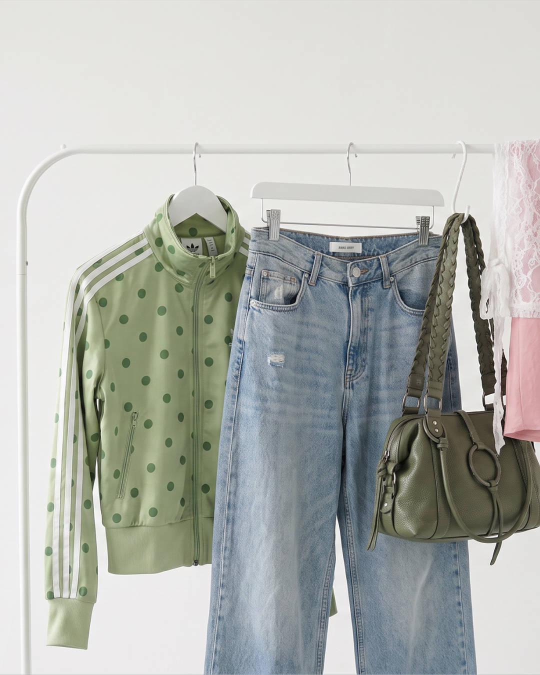 Stan Smith Outfit On Rails