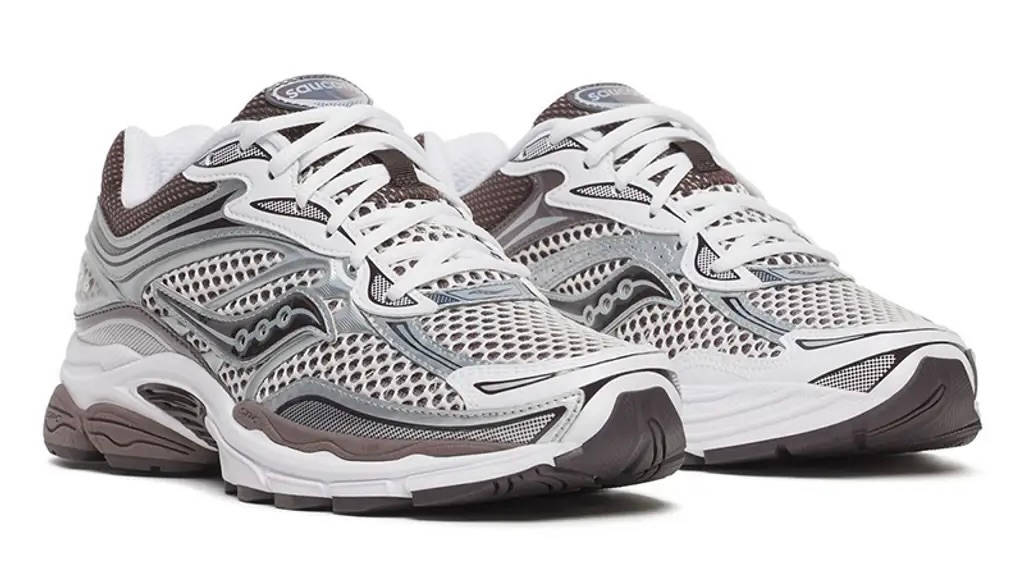 Saucony©