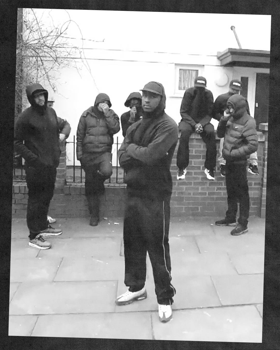 skepta wearing air max 95 og neon on estate 2015