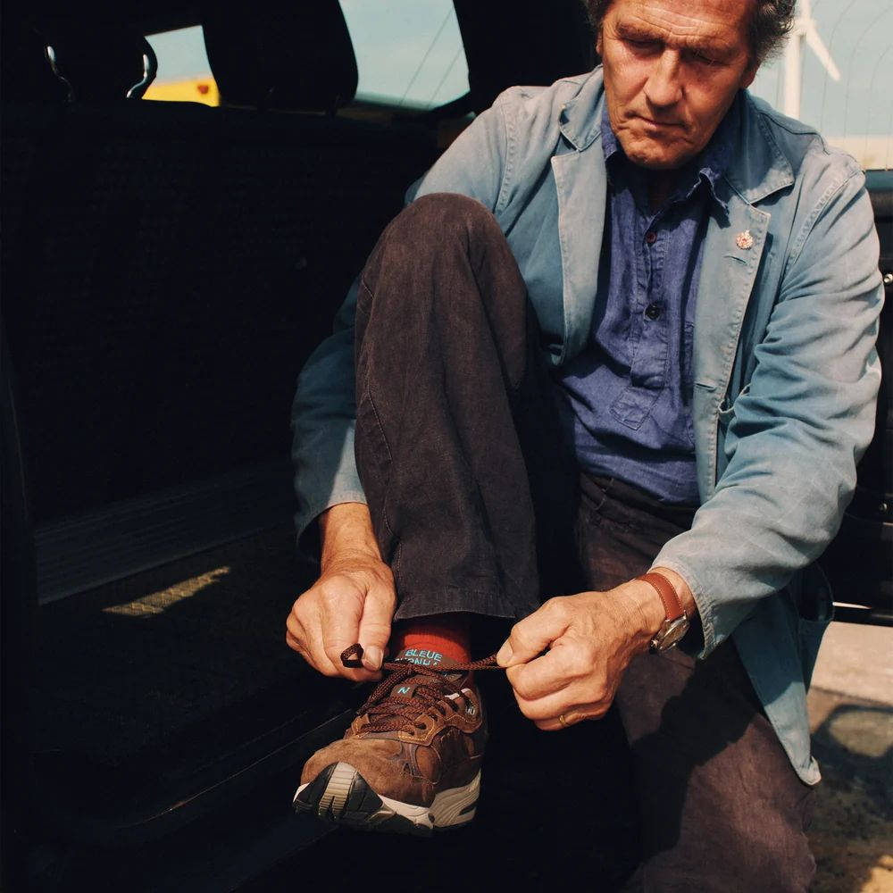 Bleue Burnham x New Balance 991v1 Pinecone Brown on foot