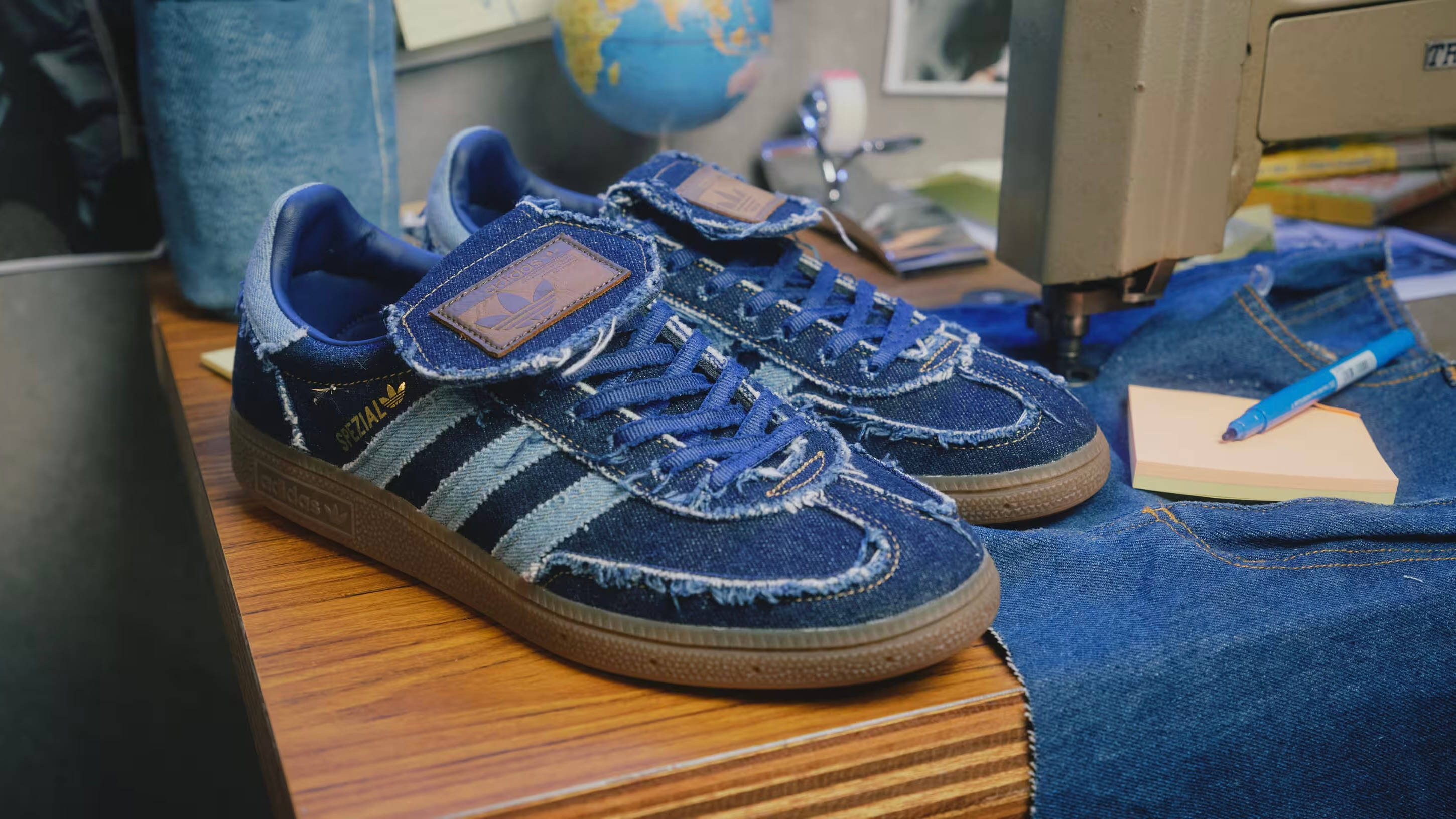 adidas x atmos©