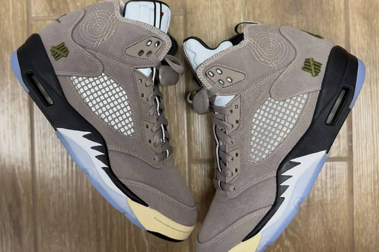 UNDEFEATED x Air Jordan 5 Moon Fossil fromt op