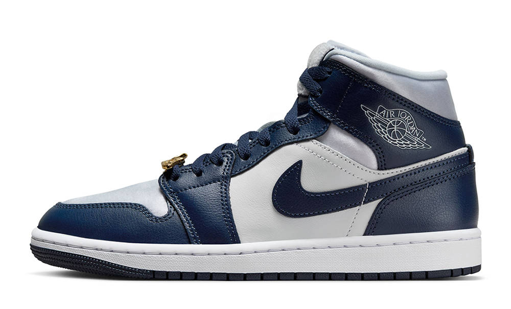 Air Jordan 1 Mid Football Grey Navy