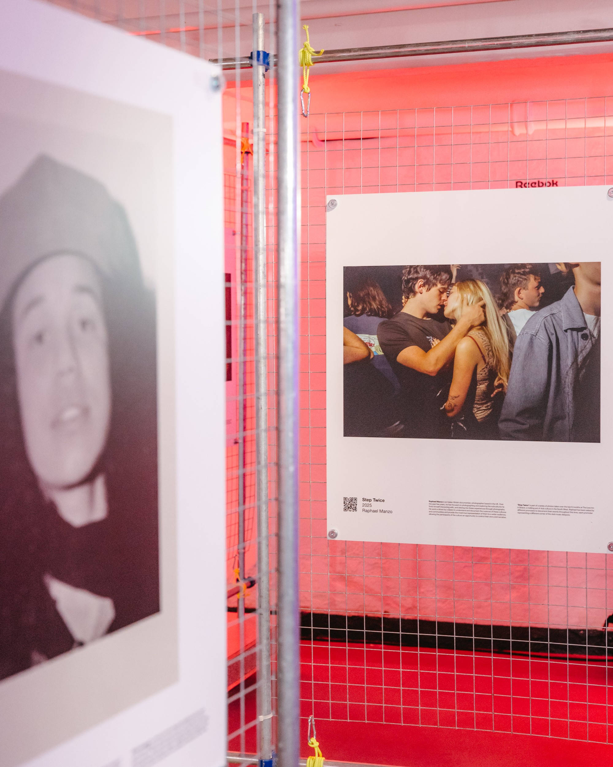 Reebok photo gallery display Full Circle