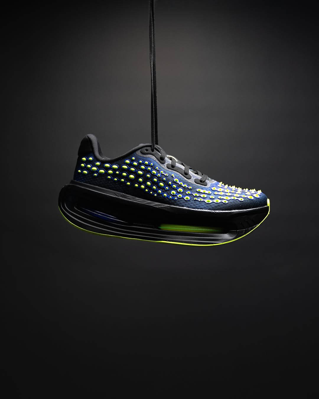 zoom vomero plus volt glow