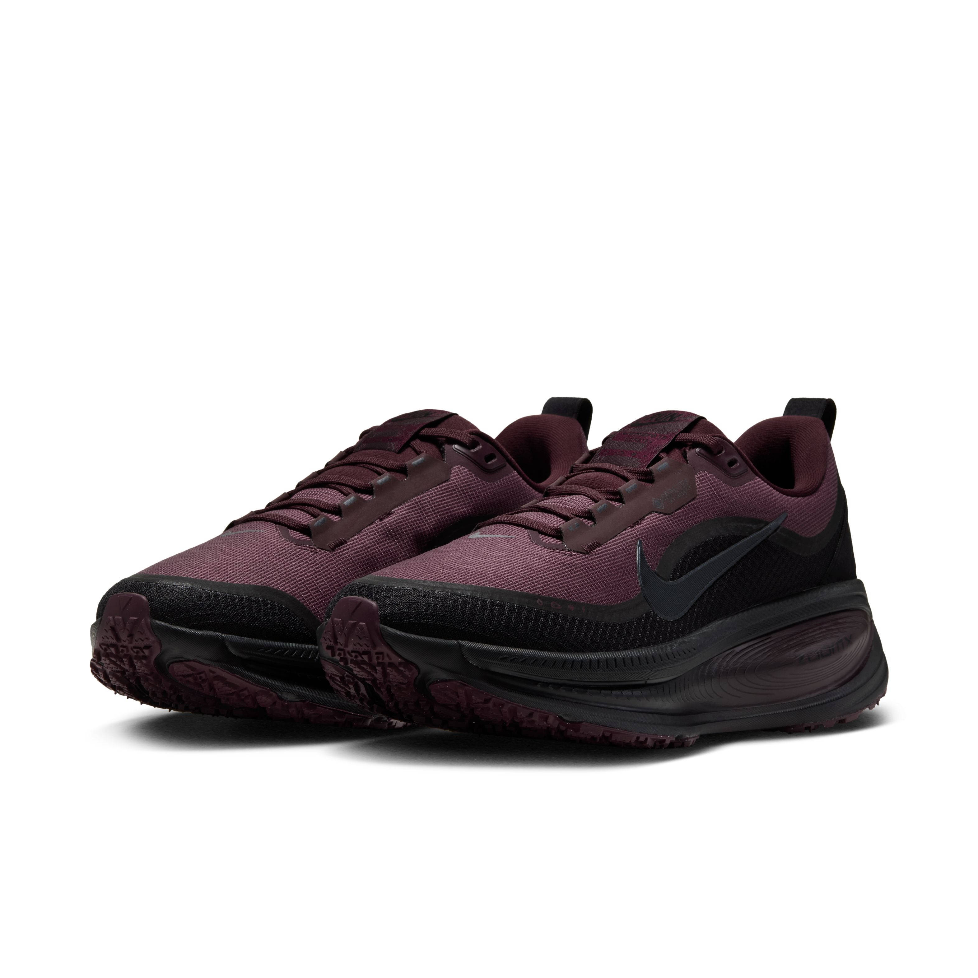 Nike Vomero 18 GORE TEX Burgundy Crush Black HQ7001 600 front