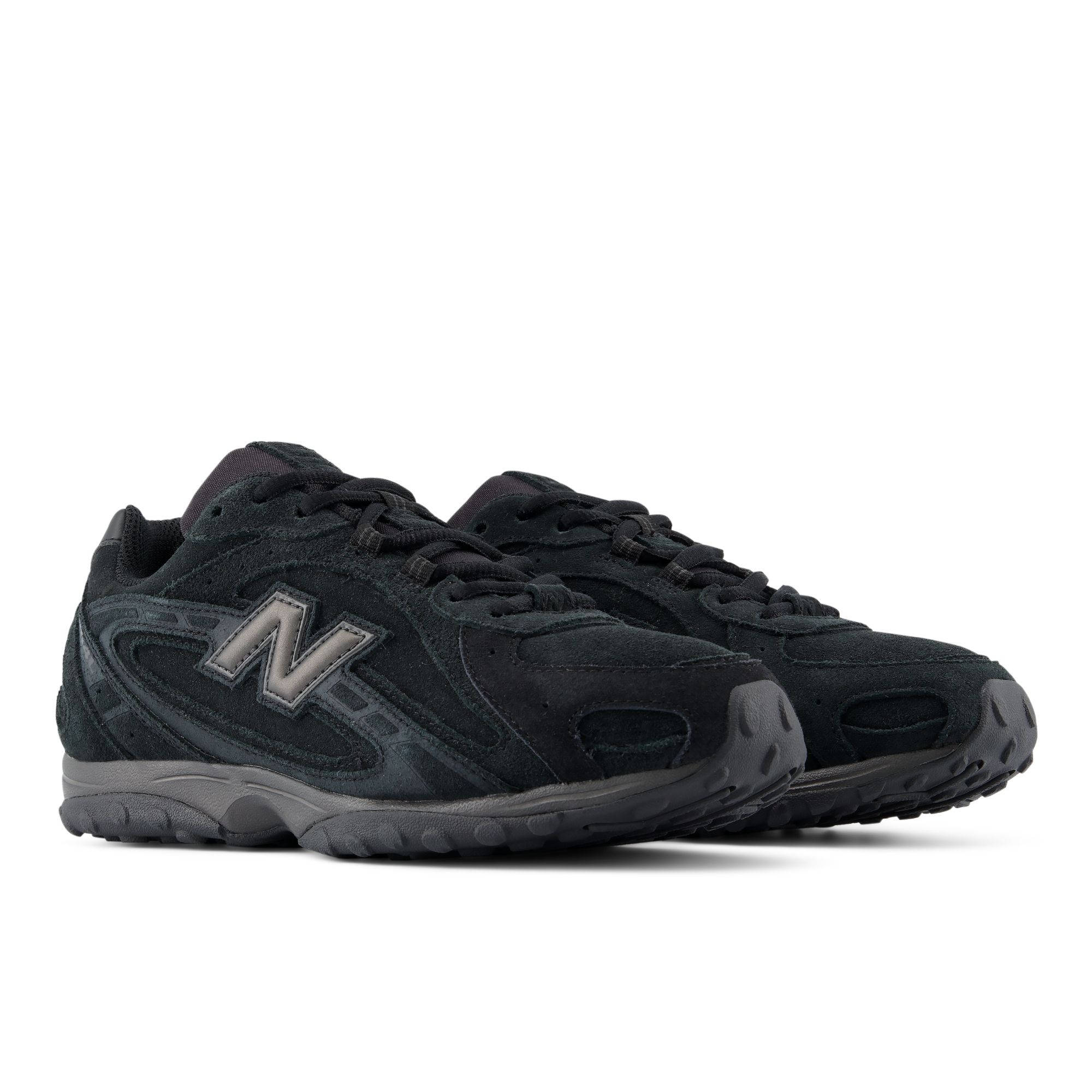 New Balance 204L Triple Black U204L5YB front