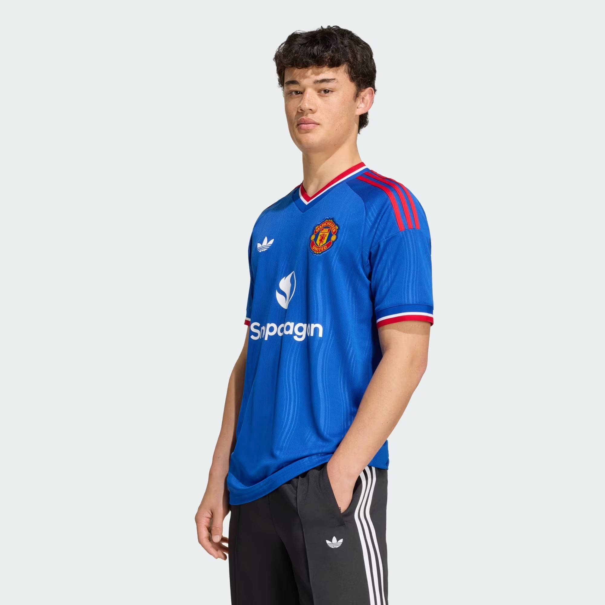 adidas manchester away kit 26/27