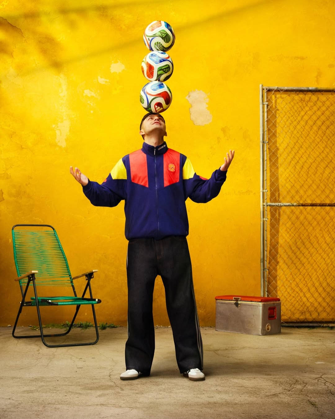 adidas©