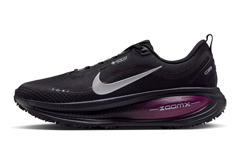Nike Vomero 18 GORE-TEX Black True Berry HQ7002-005