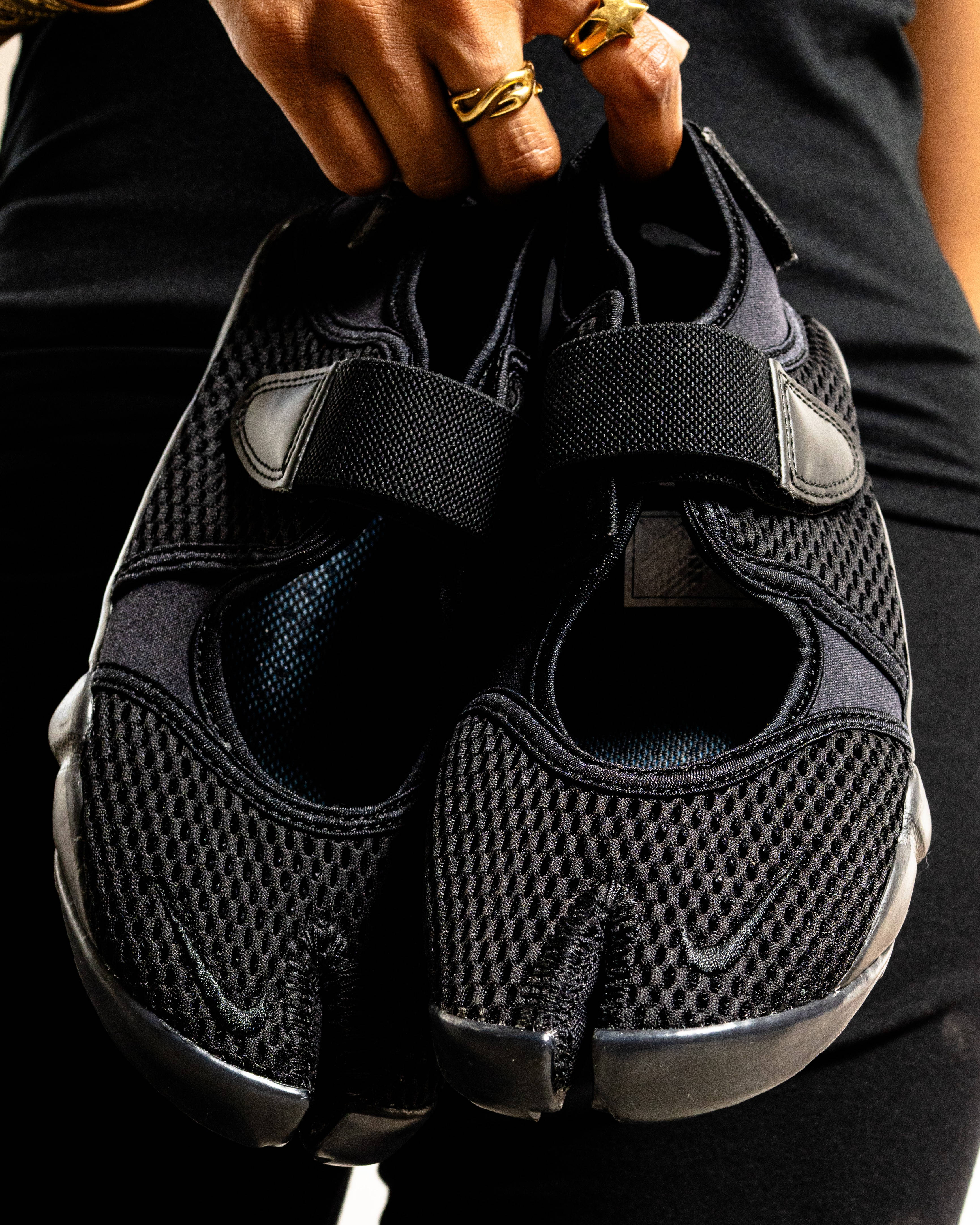 Nike air rift off duty pilates girl editorial styling the black air rifts