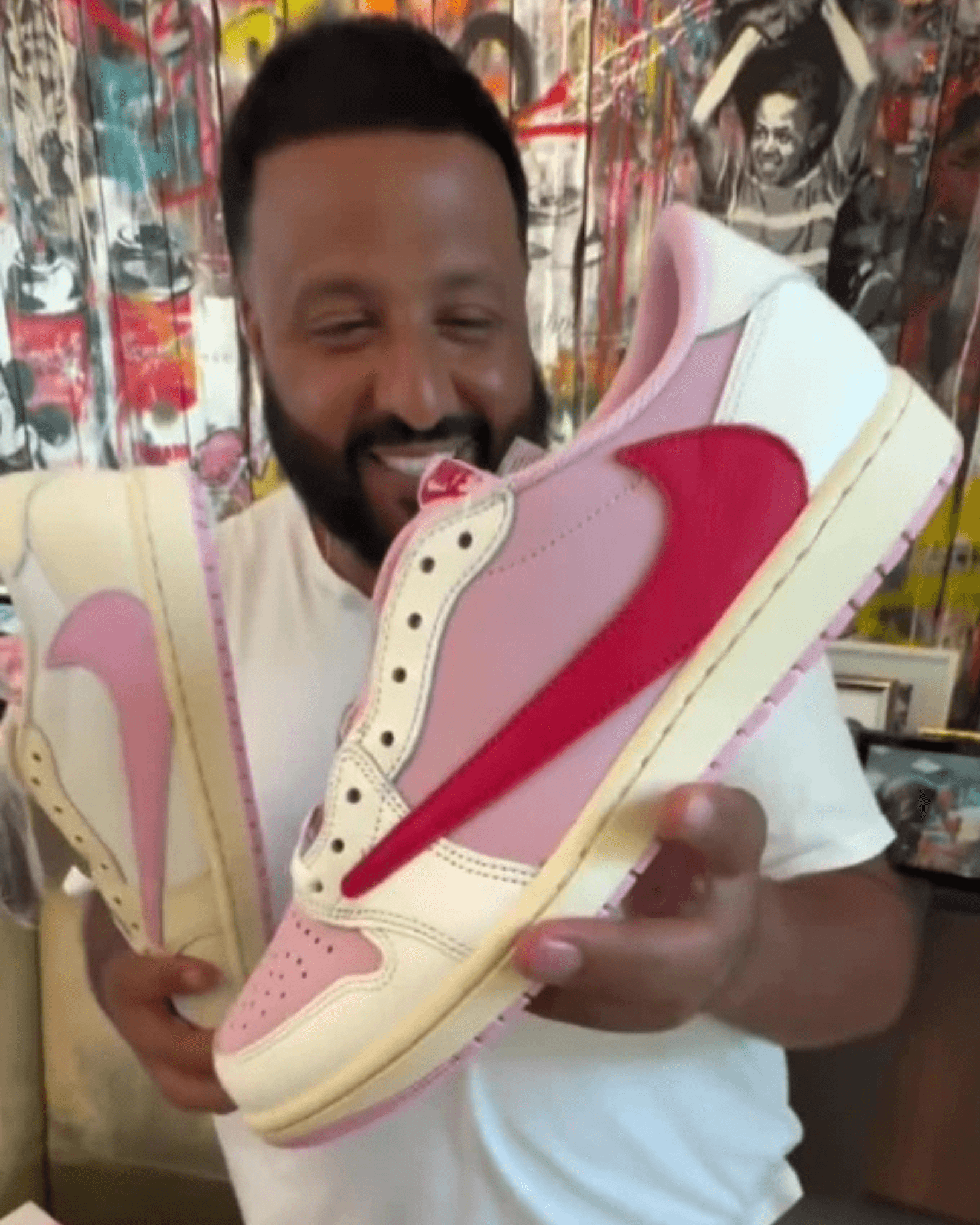 Travis Scott x Air Jordan 1 Low OG Shy Pink
