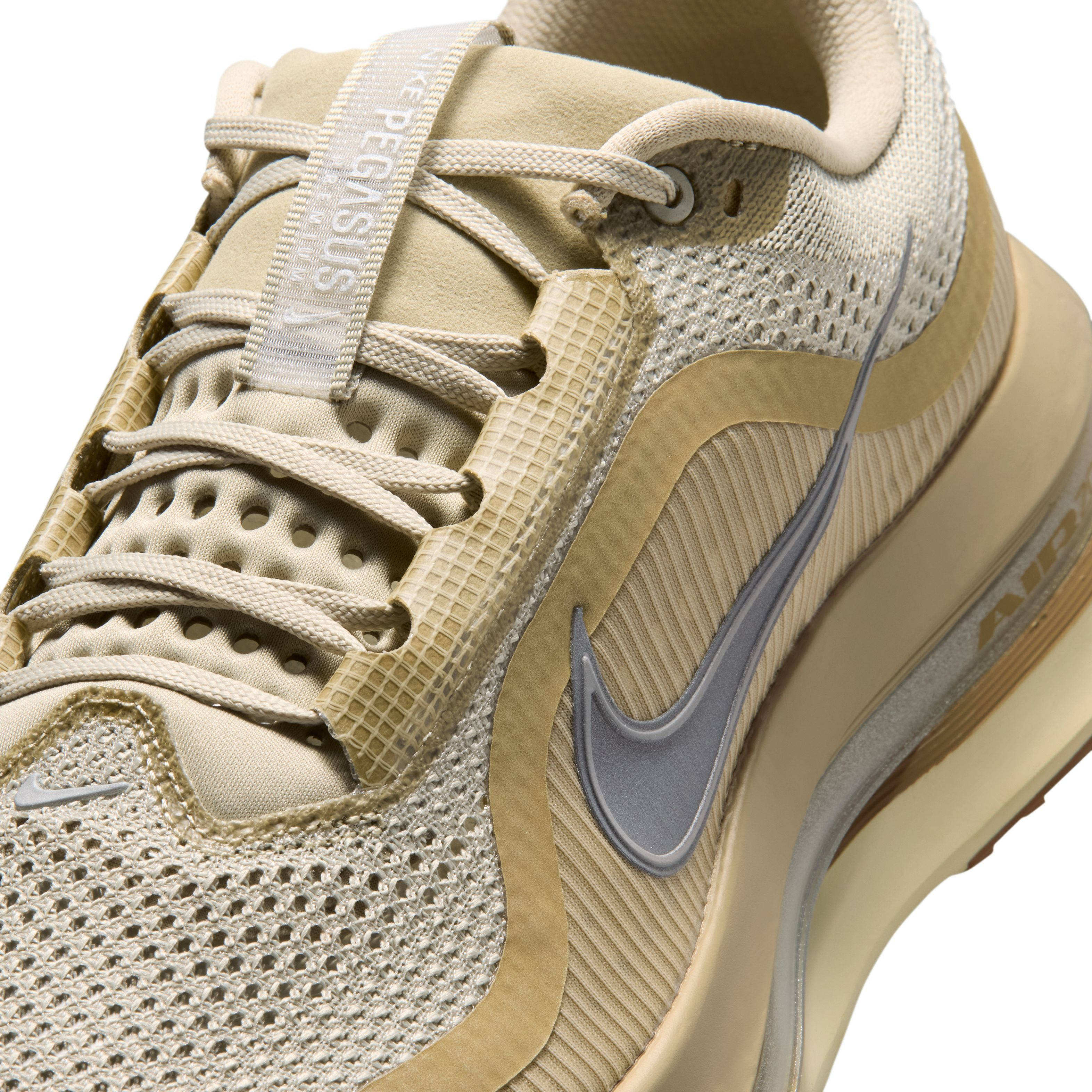 Nike Pegasus Premium Desert Khaki IM8342 200 tongue