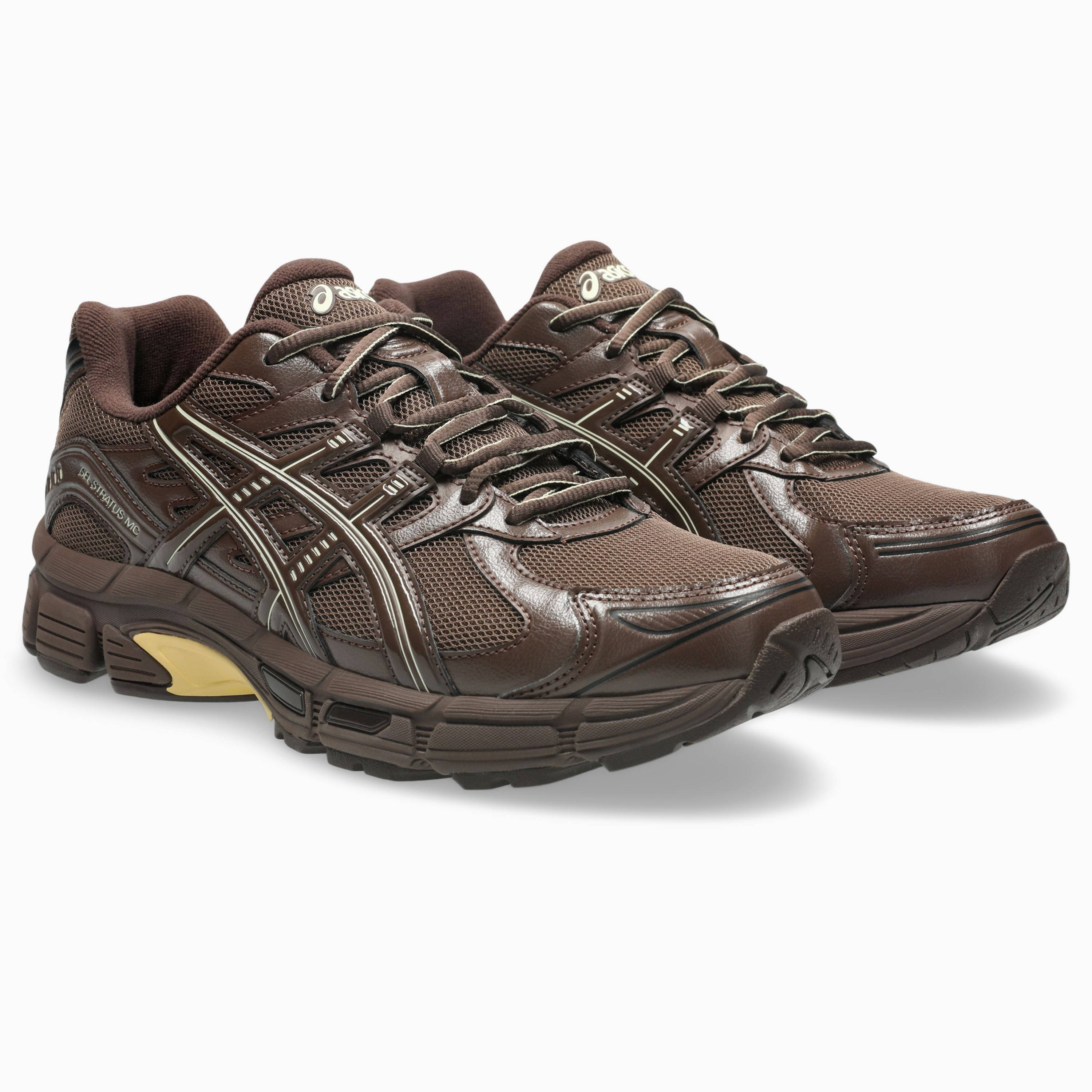 emmi x Asics Gel Stratus MC Brown Storm 1203B257 200 front