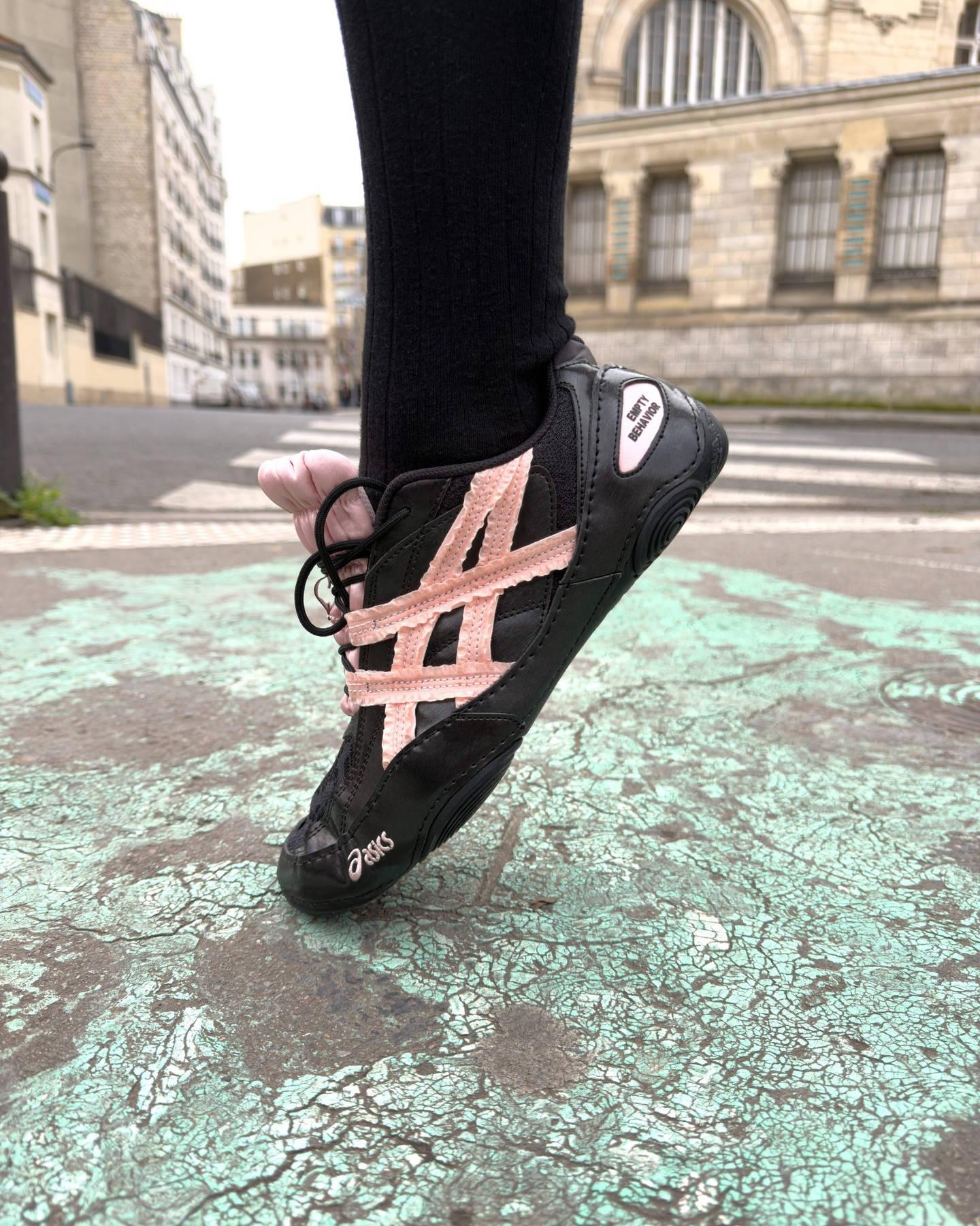 empty behaviour x asics black shoe