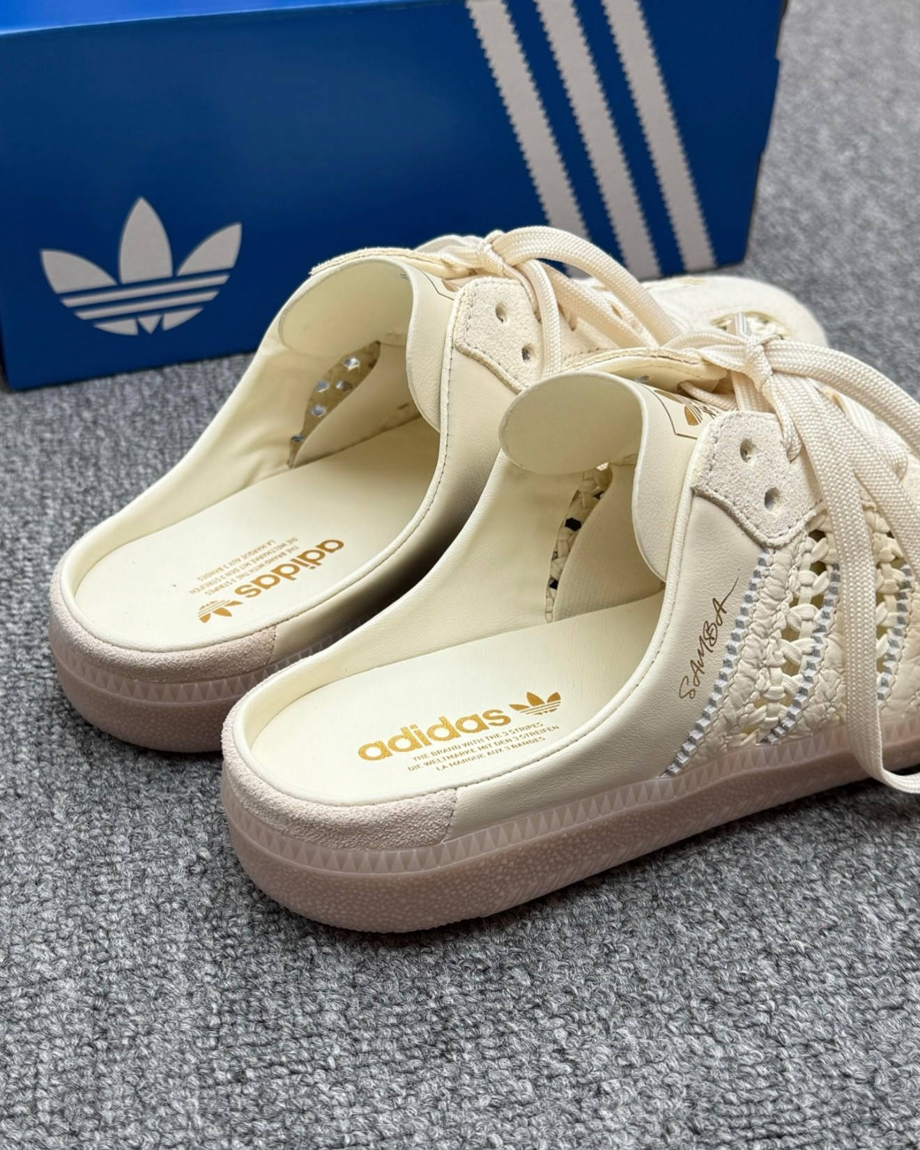 samba mule beige