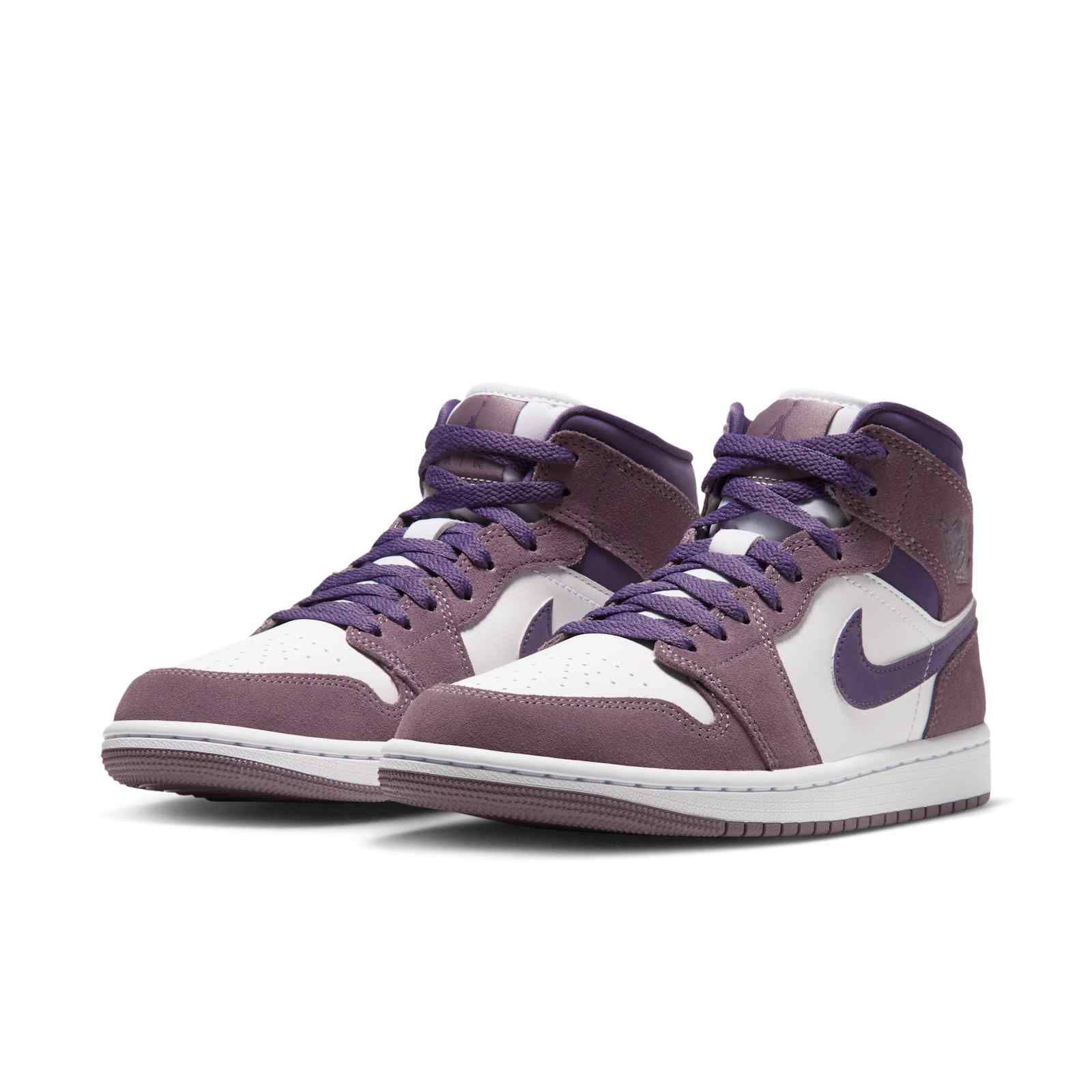 Air Jordan 1 Mid Purple Smoke White BQ6472 113 front
