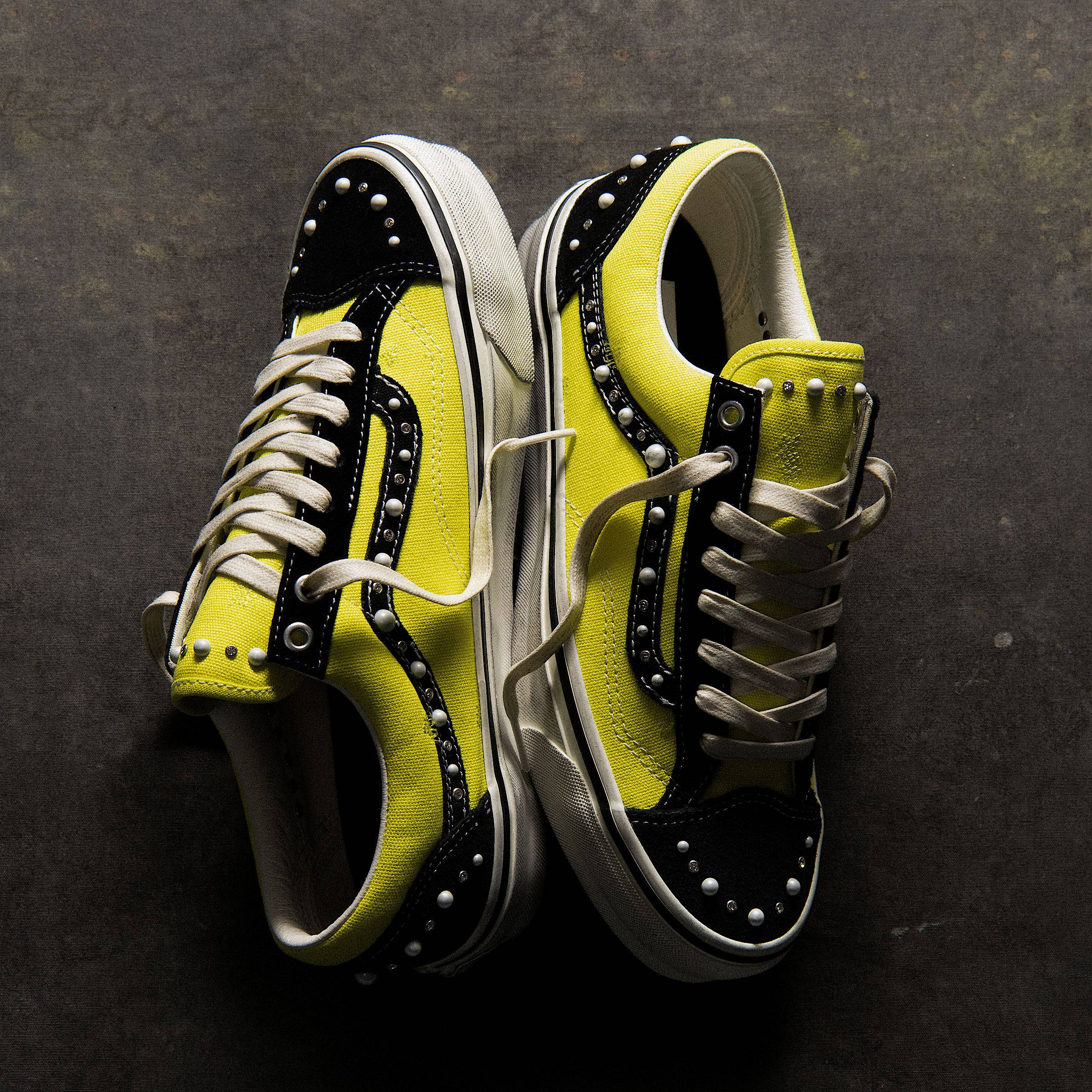 Vans Old Skool 36 Pearlized Yellow Lime VN000E8VHHC lifestyle