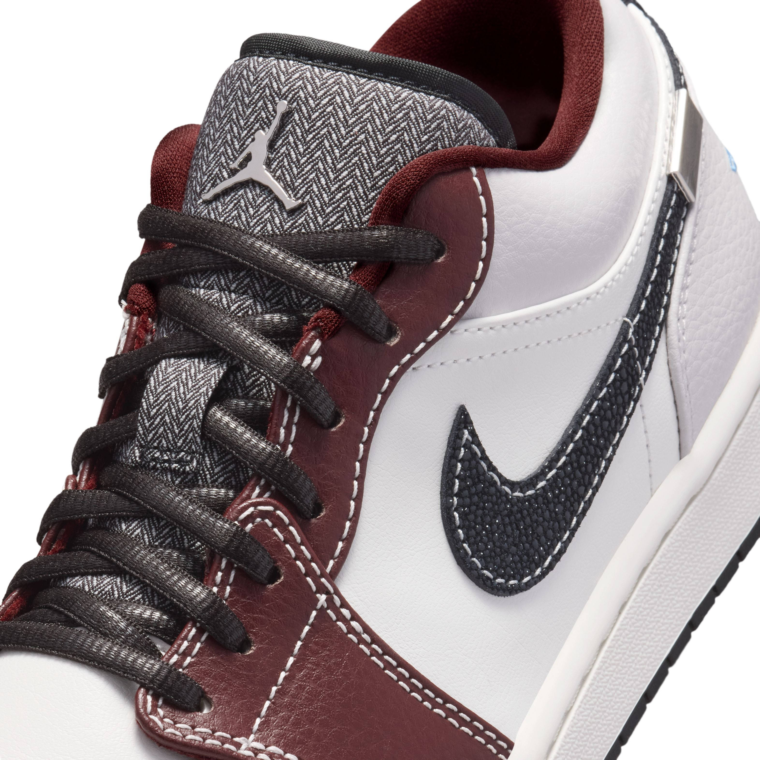 Air Jordan 1 Low Mystic Dates IZ5846 101 side