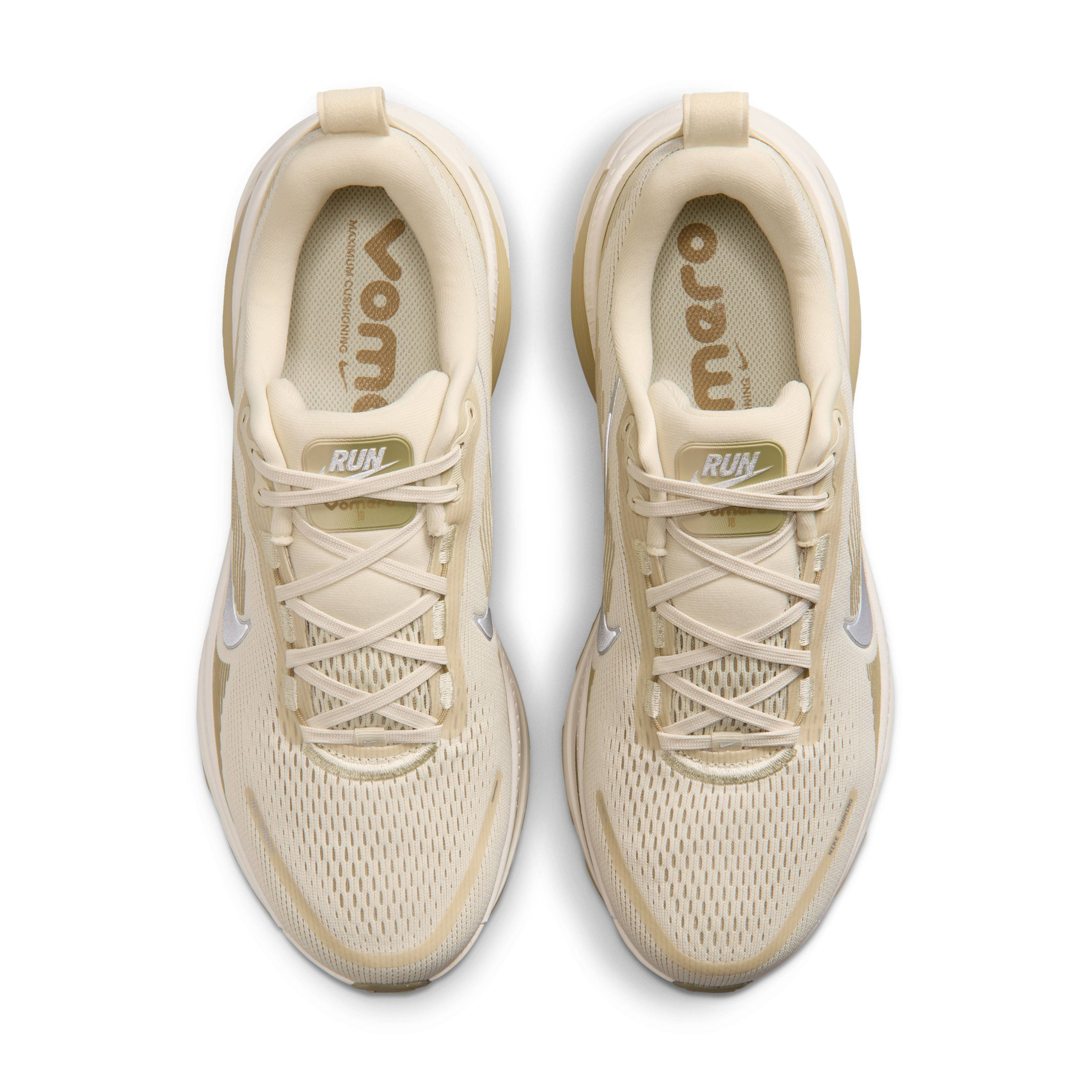 Nike Vomero 18 Light Khaki IM8333 200 middle