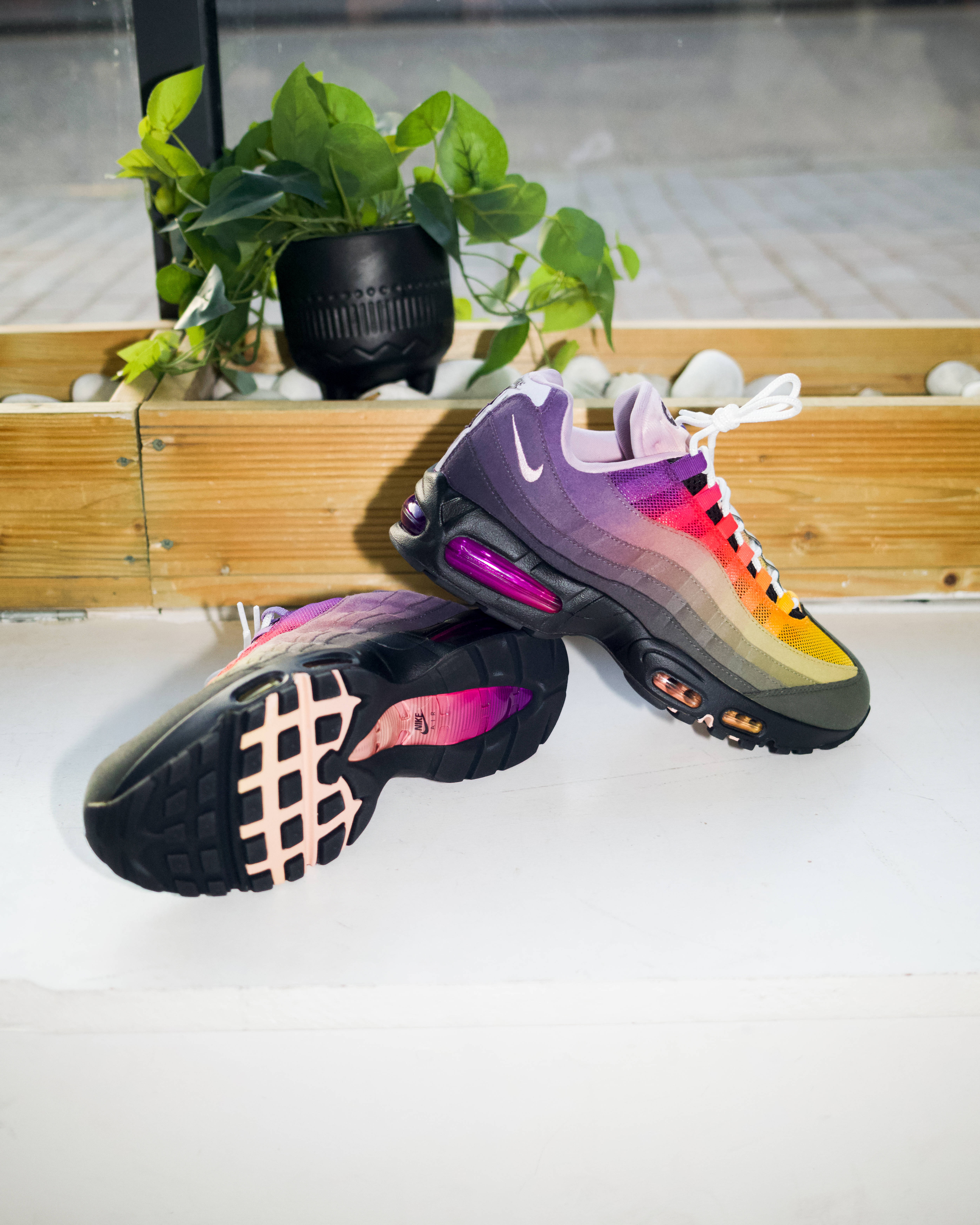 lorenzog atmos nike air max 95 pair shot