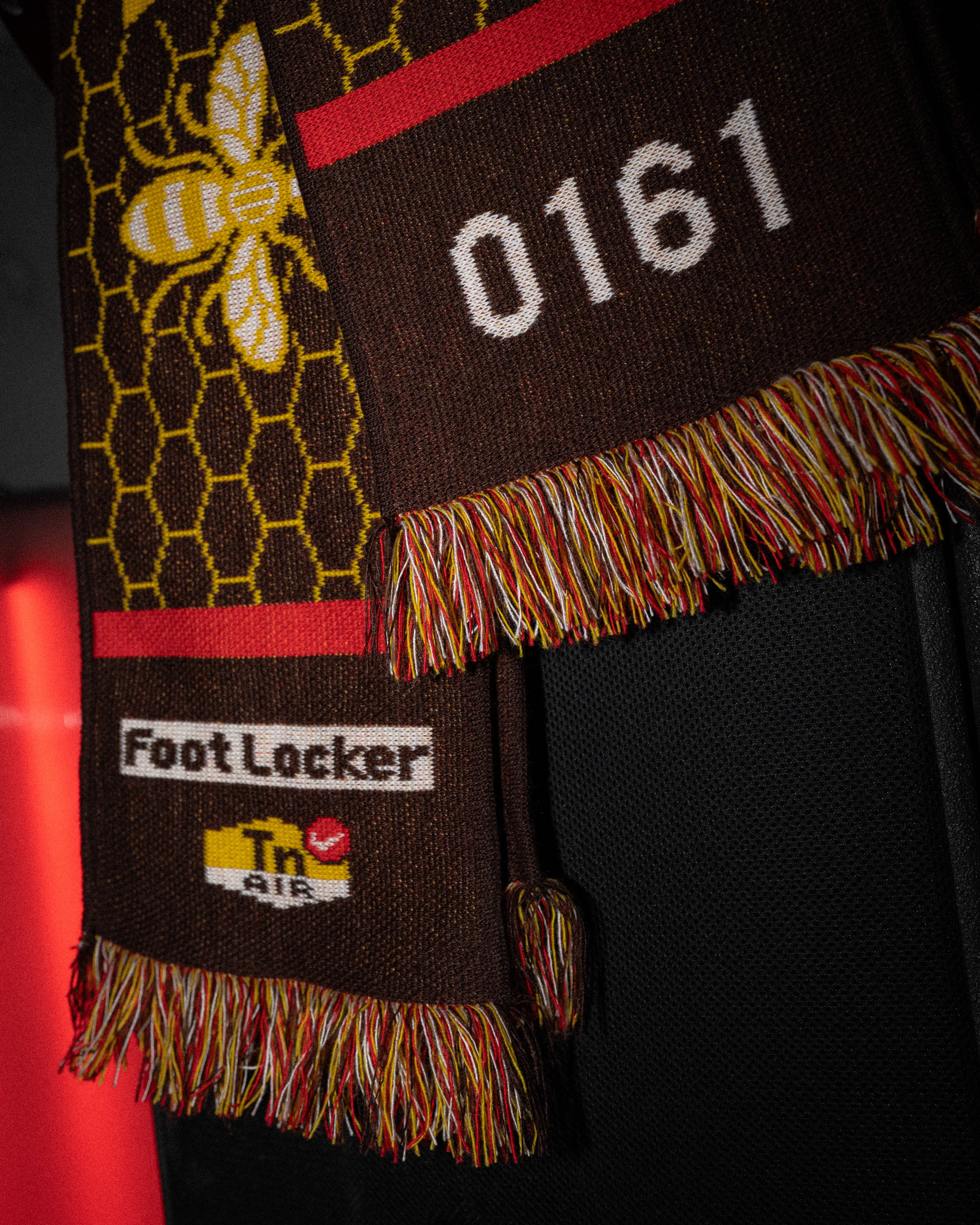 0161 Manchest Tn Footlocker scarf