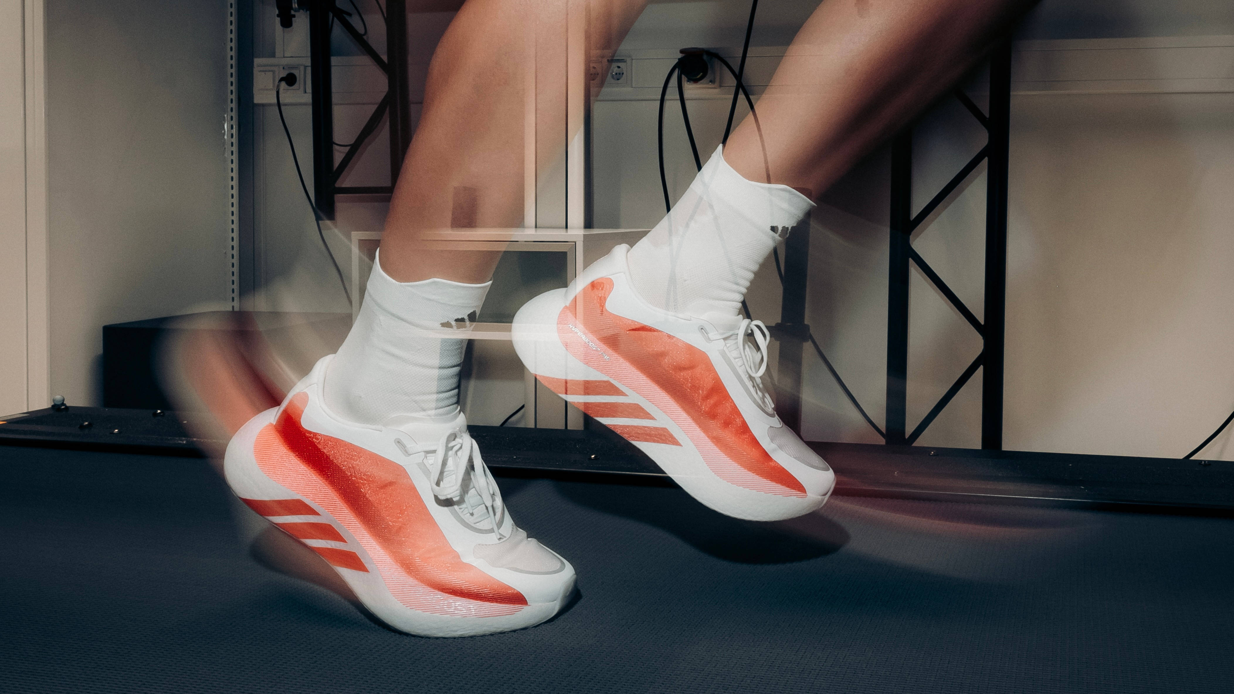 adidas©
